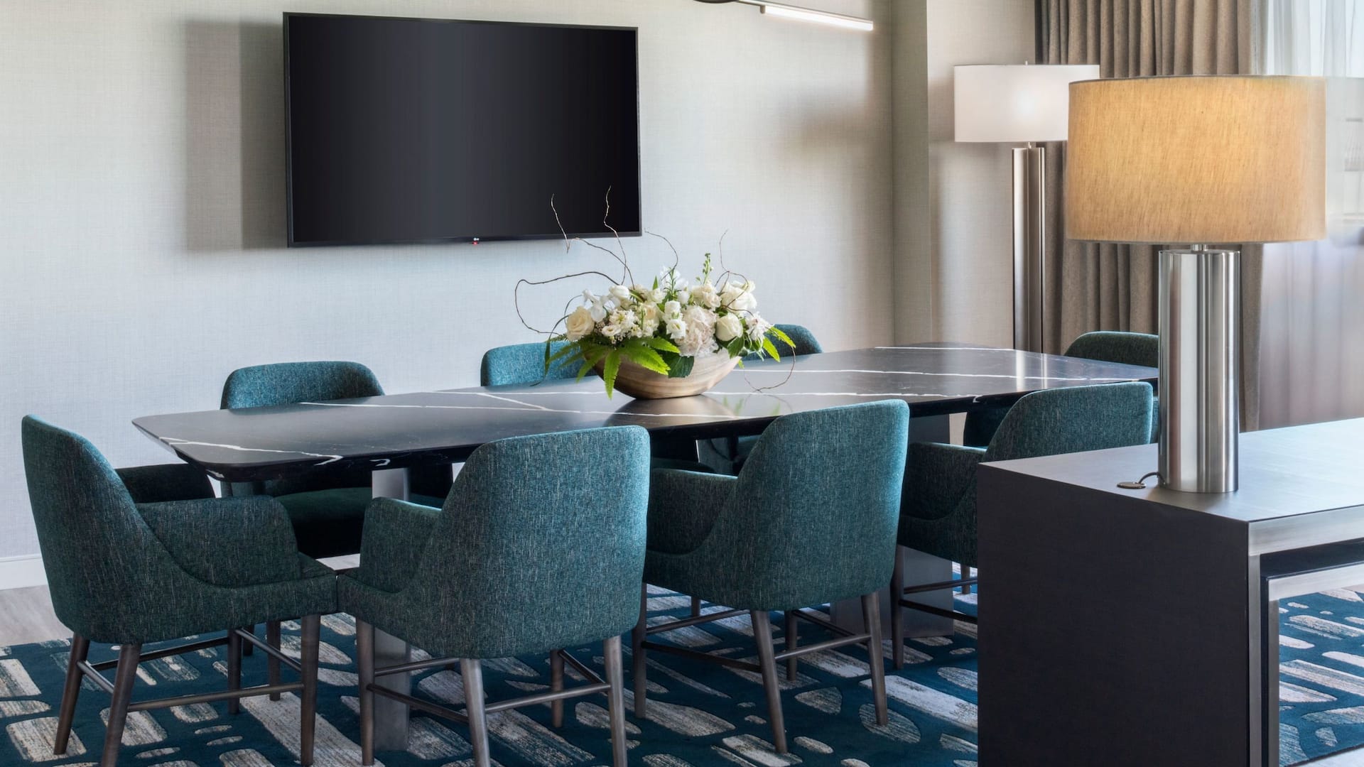 Hyatt Regency O'Hare Chicago Premier Presidential Suite Conference Table