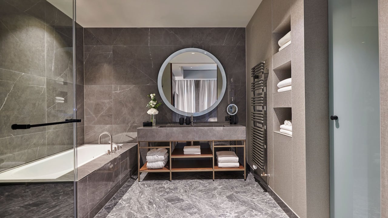 Bathroom Suite