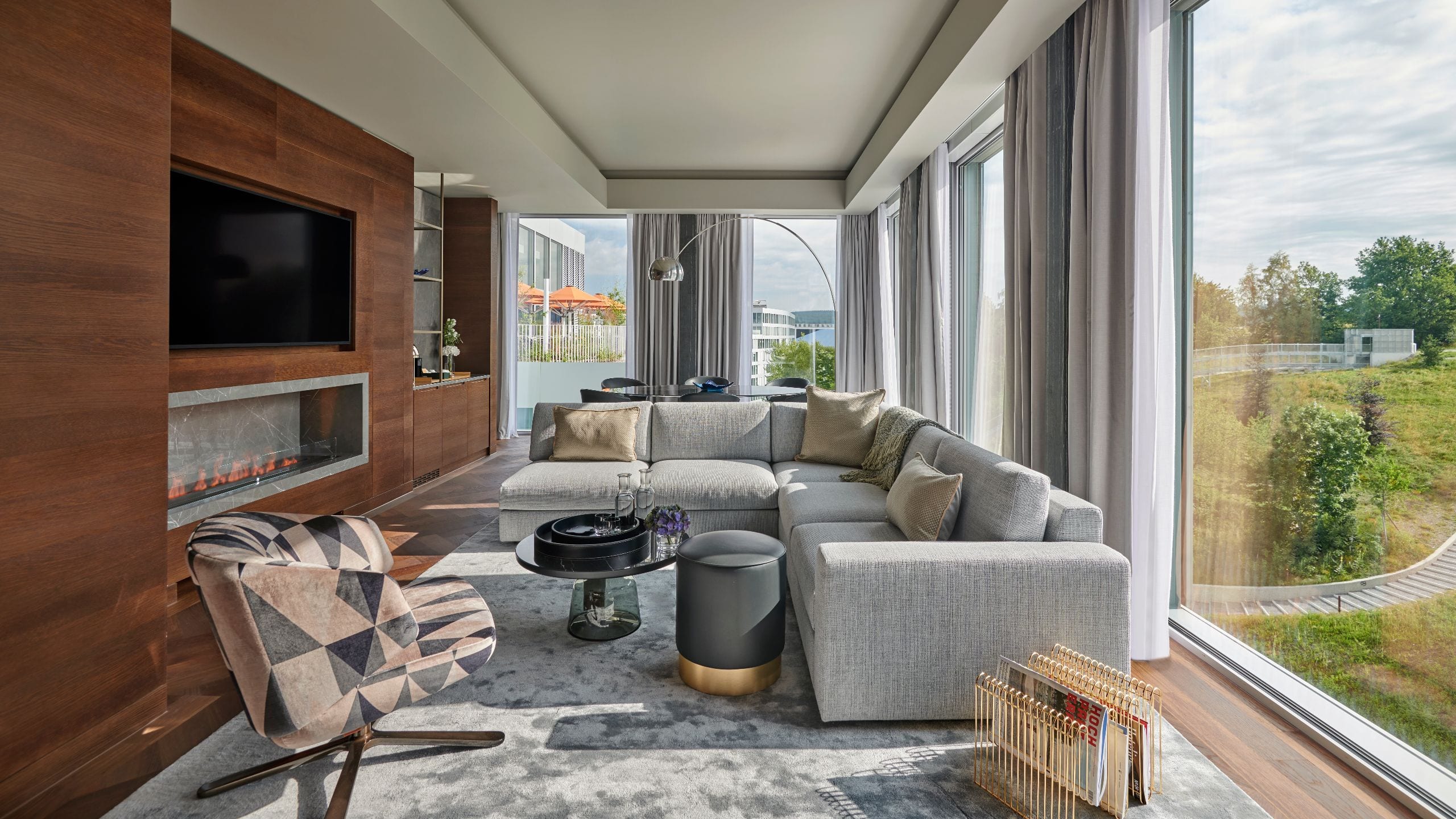 Hyatt Regency Zurich Airport The Circle Ambassador Suite Living Room