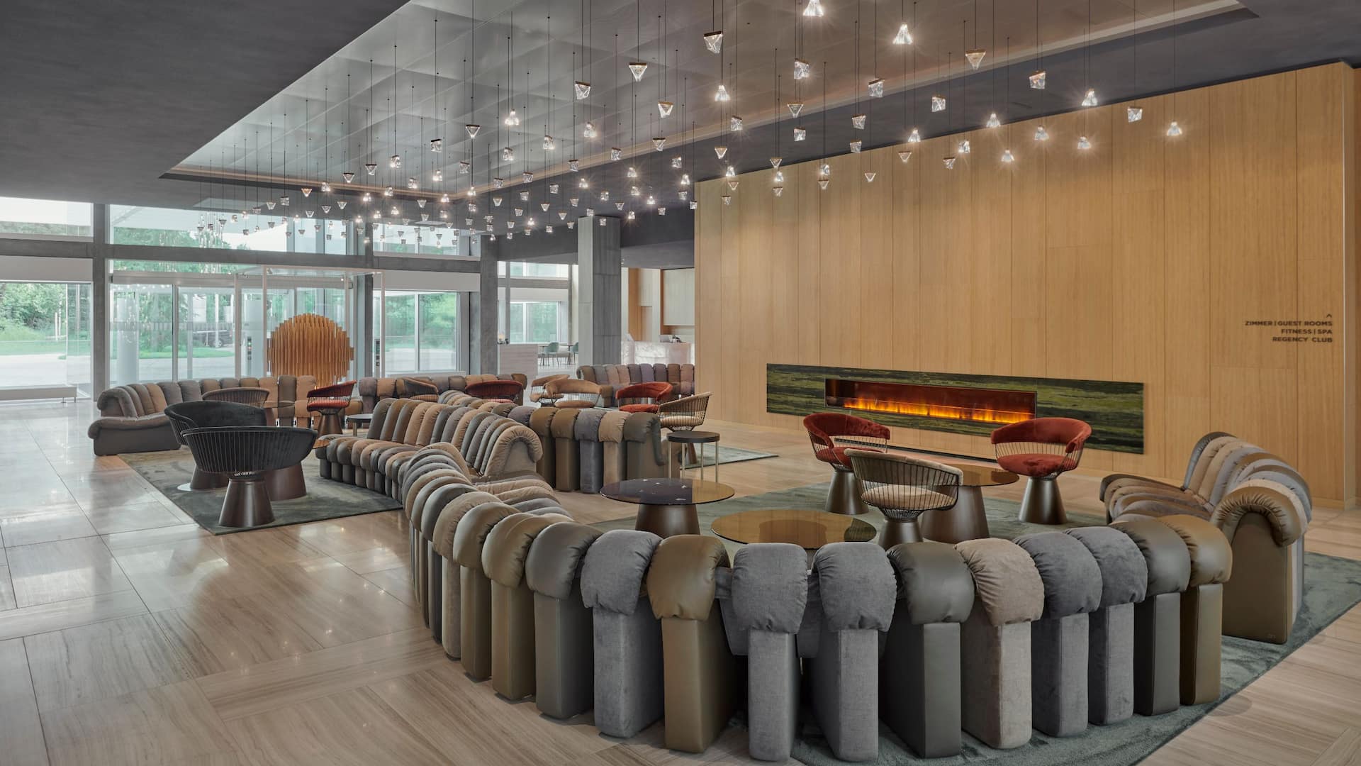Hyatt Regency Zurich Airport The Circle Lobby