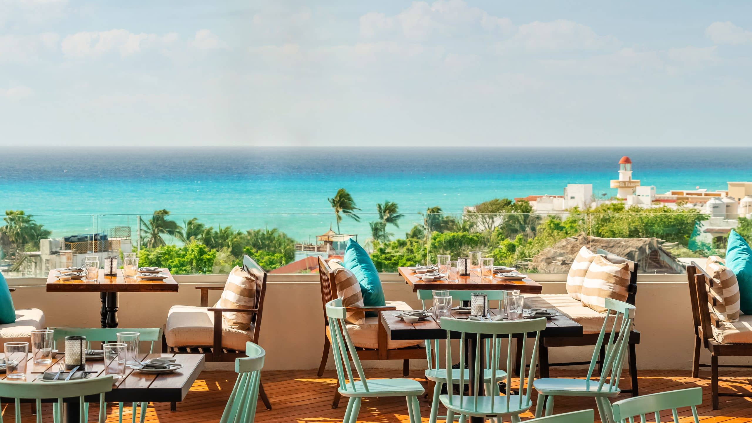 1 de 1 Thompson Playa del Carmen Main House Rooftop Restaurant Daytime Views