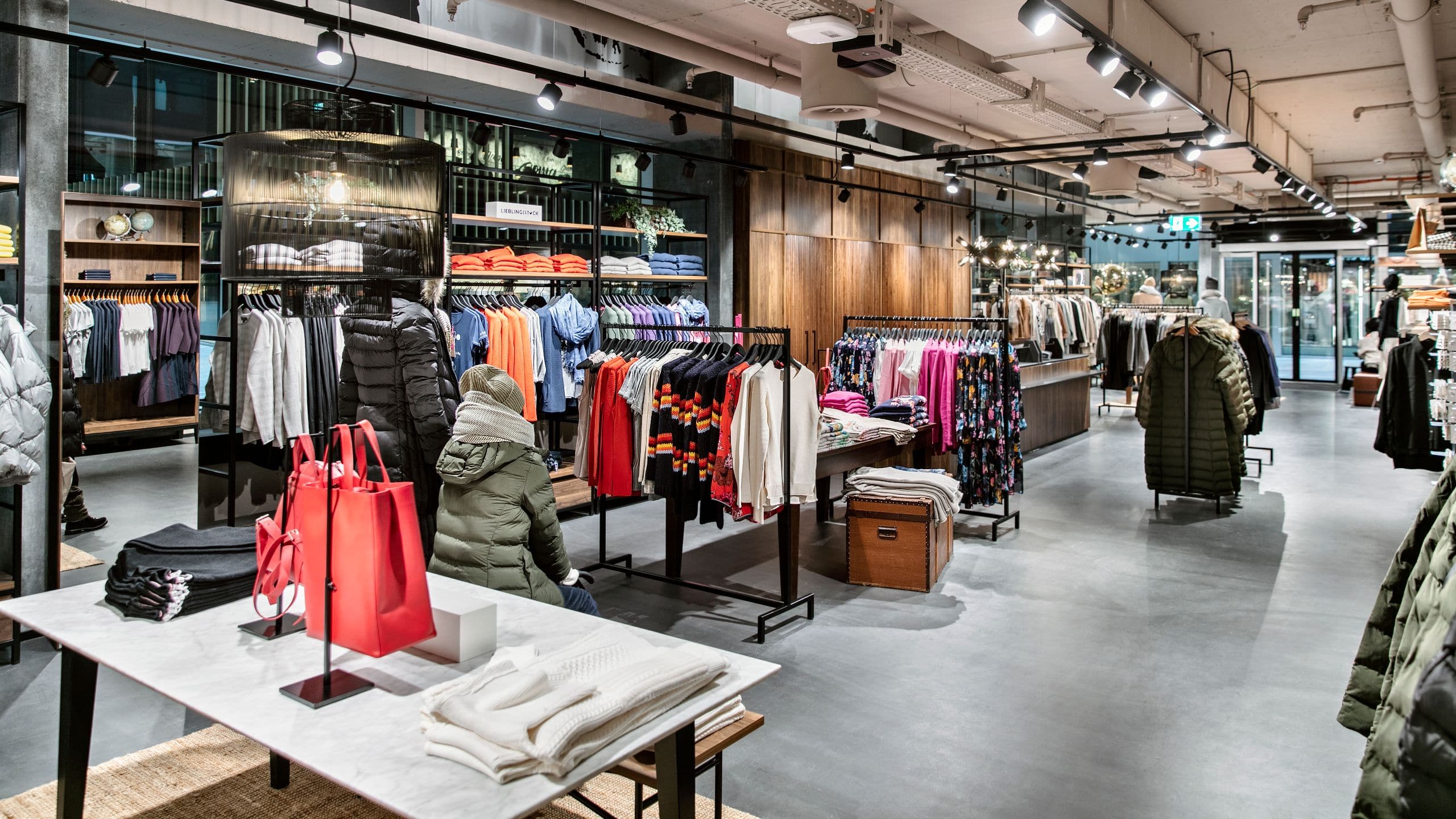 Hyatt Regency Zurich Airport The Circle Shopping