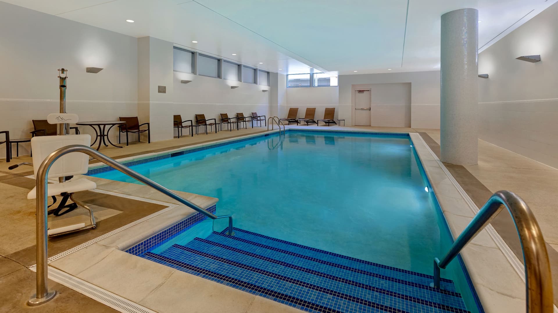 Hyatt Place Bloomington/Normal Pool