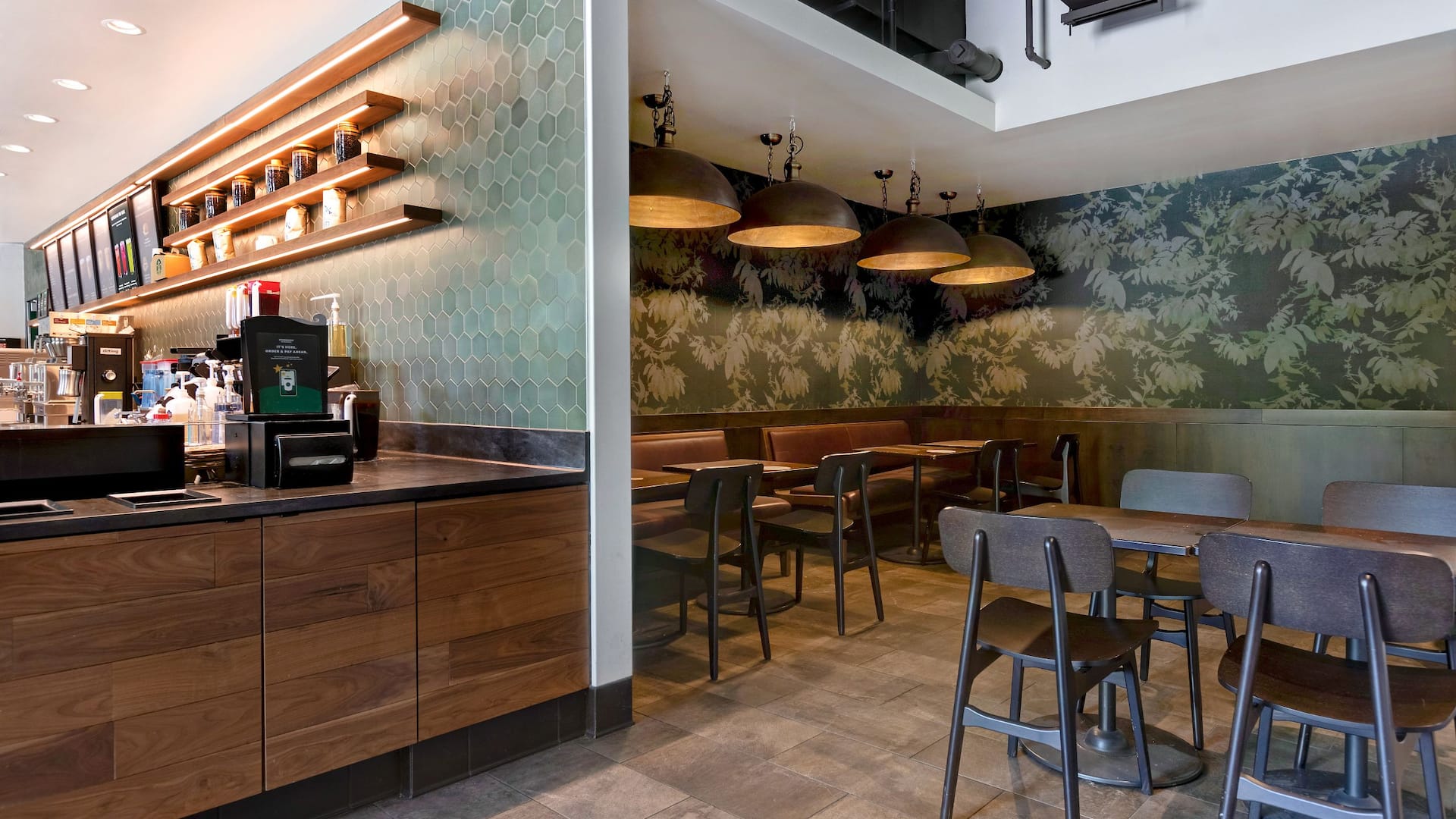 Hyatt Place Bloomington/Normal Starbucks Seating