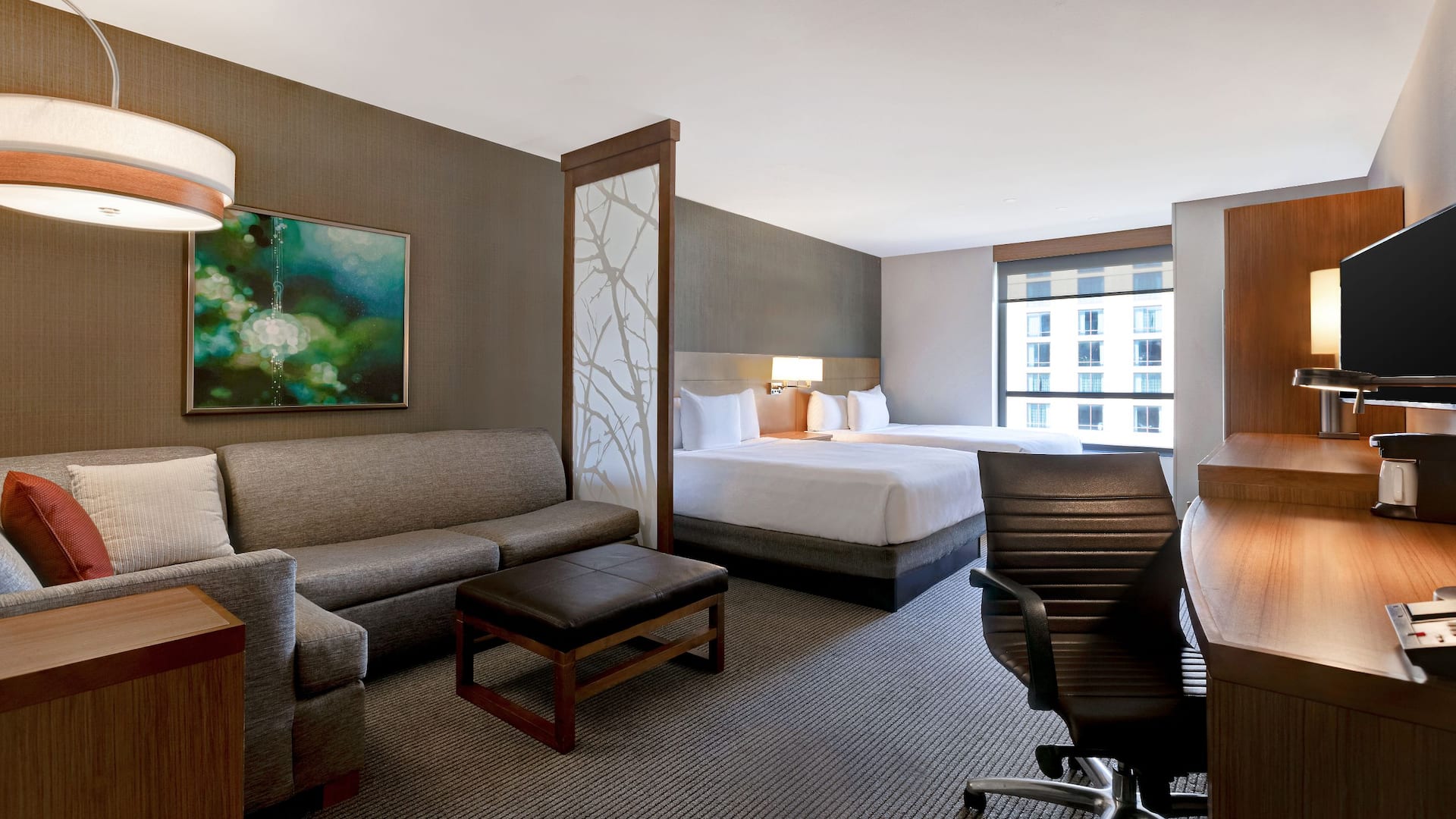 第 2，共 5 Hyatt Place Bloomington/Normal Two Queen Guestroom