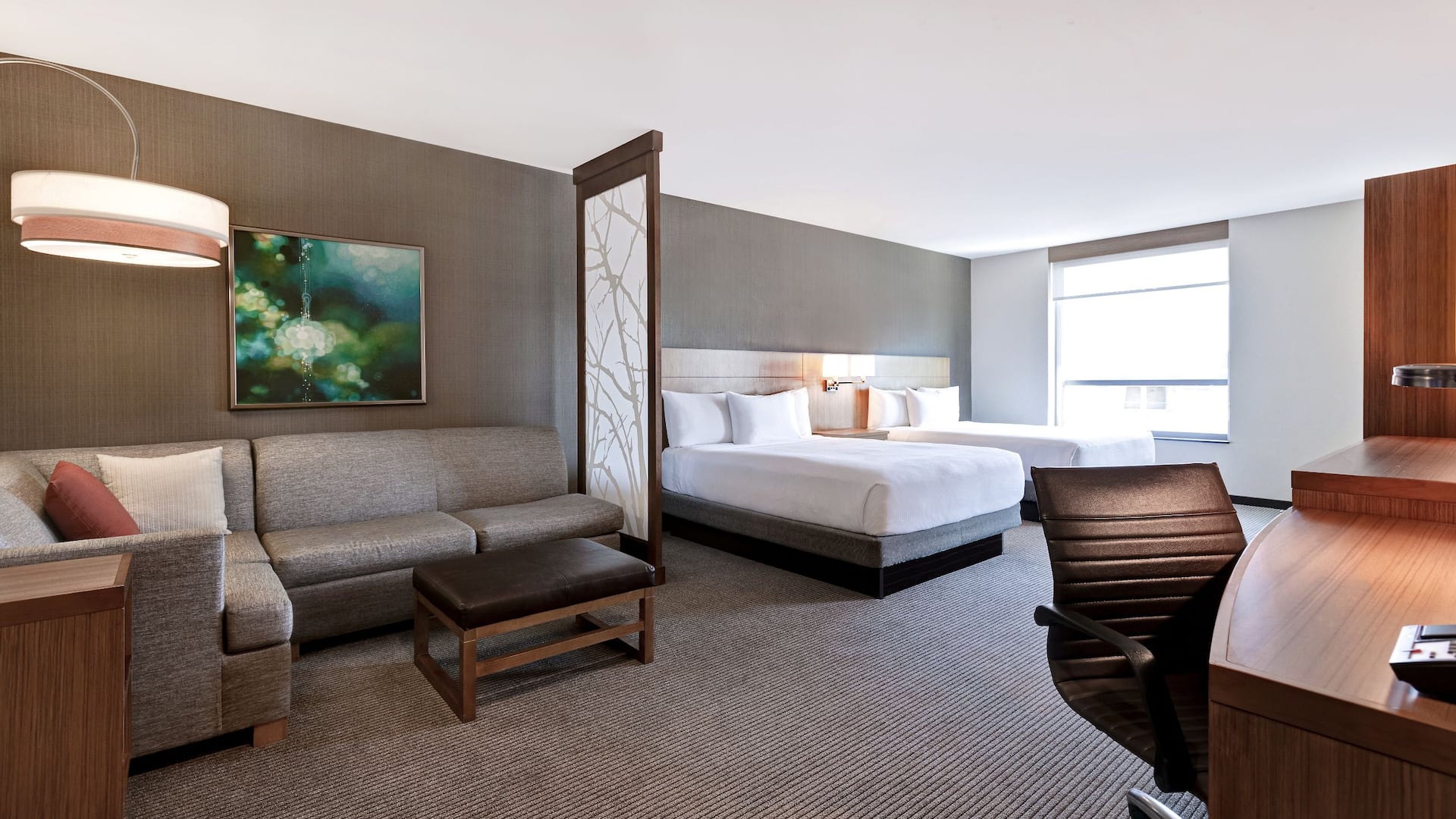 第 5，共 5 Hyatt Place Bloomington/Normal Two Queen Guestroom