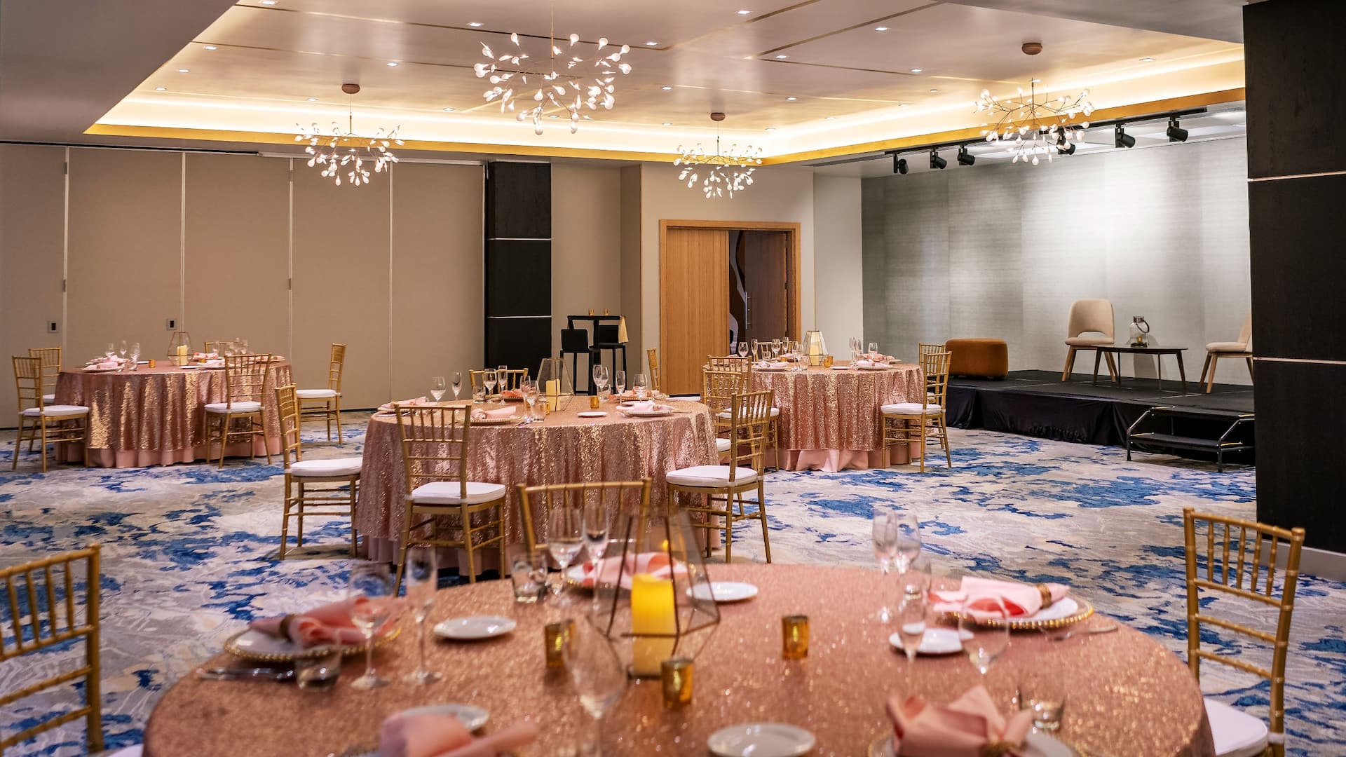 1 of 1 Hyatt Place Aruba Airport Arikok Saloon Special Event Tables