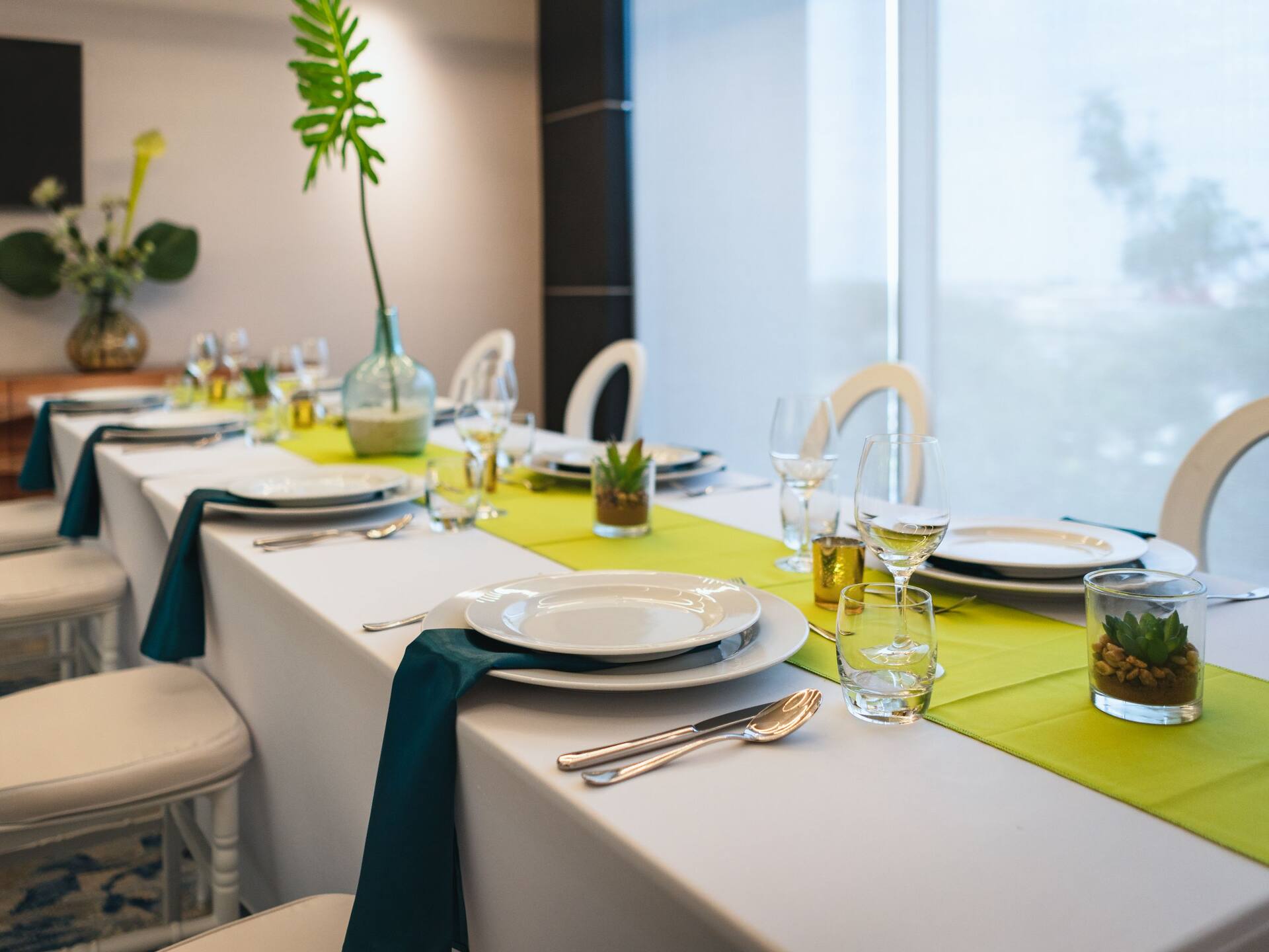 Hyatt Place Aruba Airport Dushi Aruba Saloon Social Event