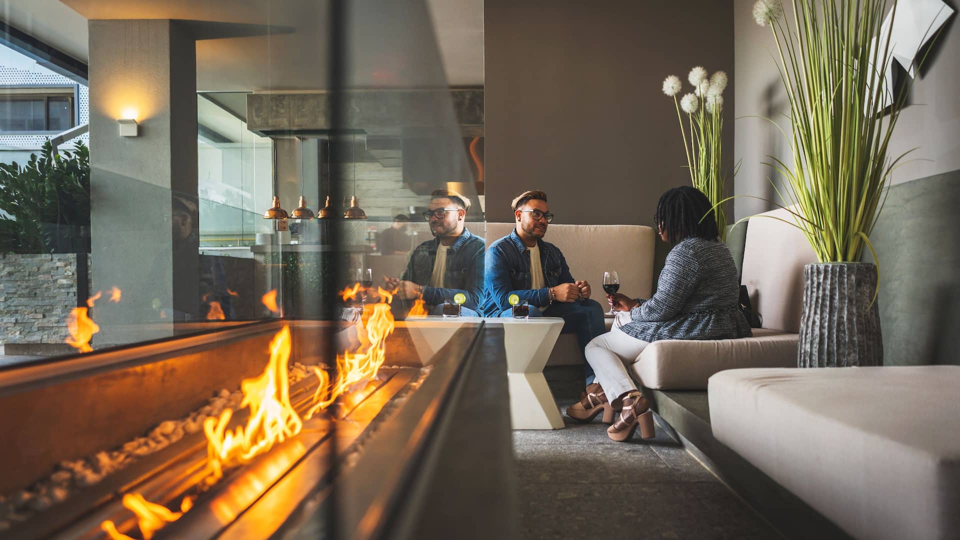 Hyatt Place Aruba Airport Lounge Firepit Couple