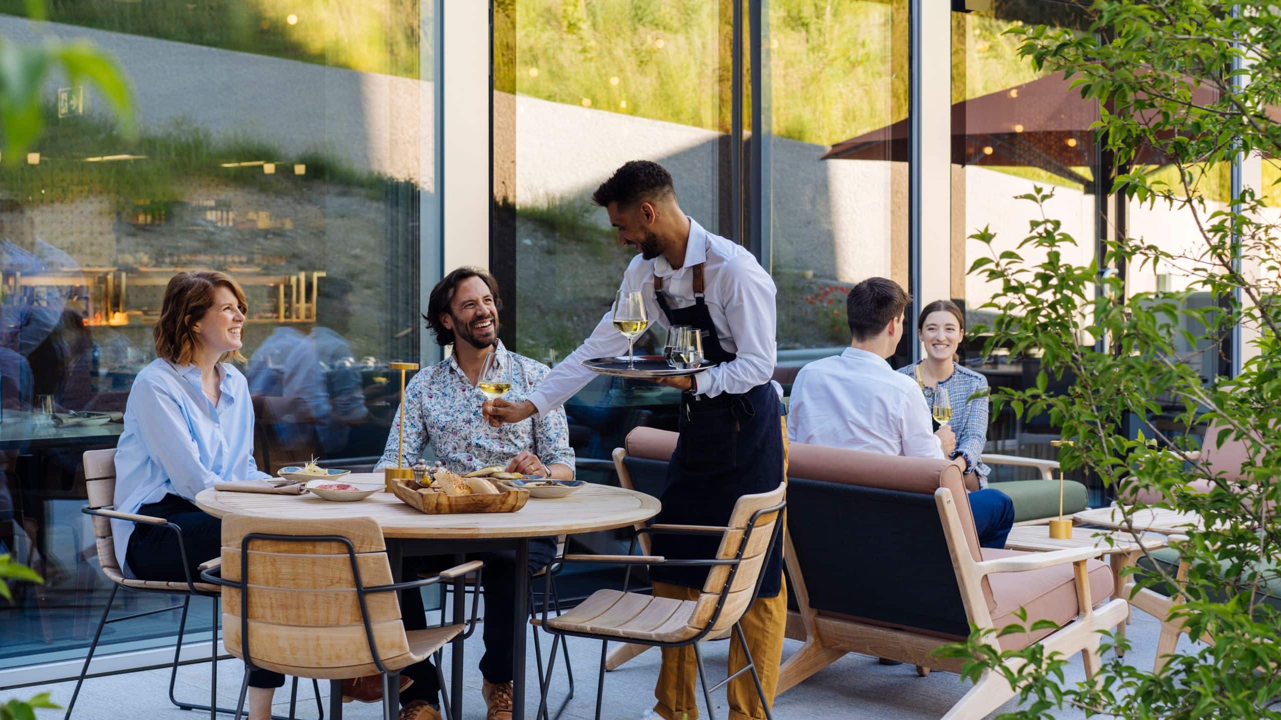 Hyatt Regency Zurich Airport The Circle Restaurant Babel Outdoor Dining
