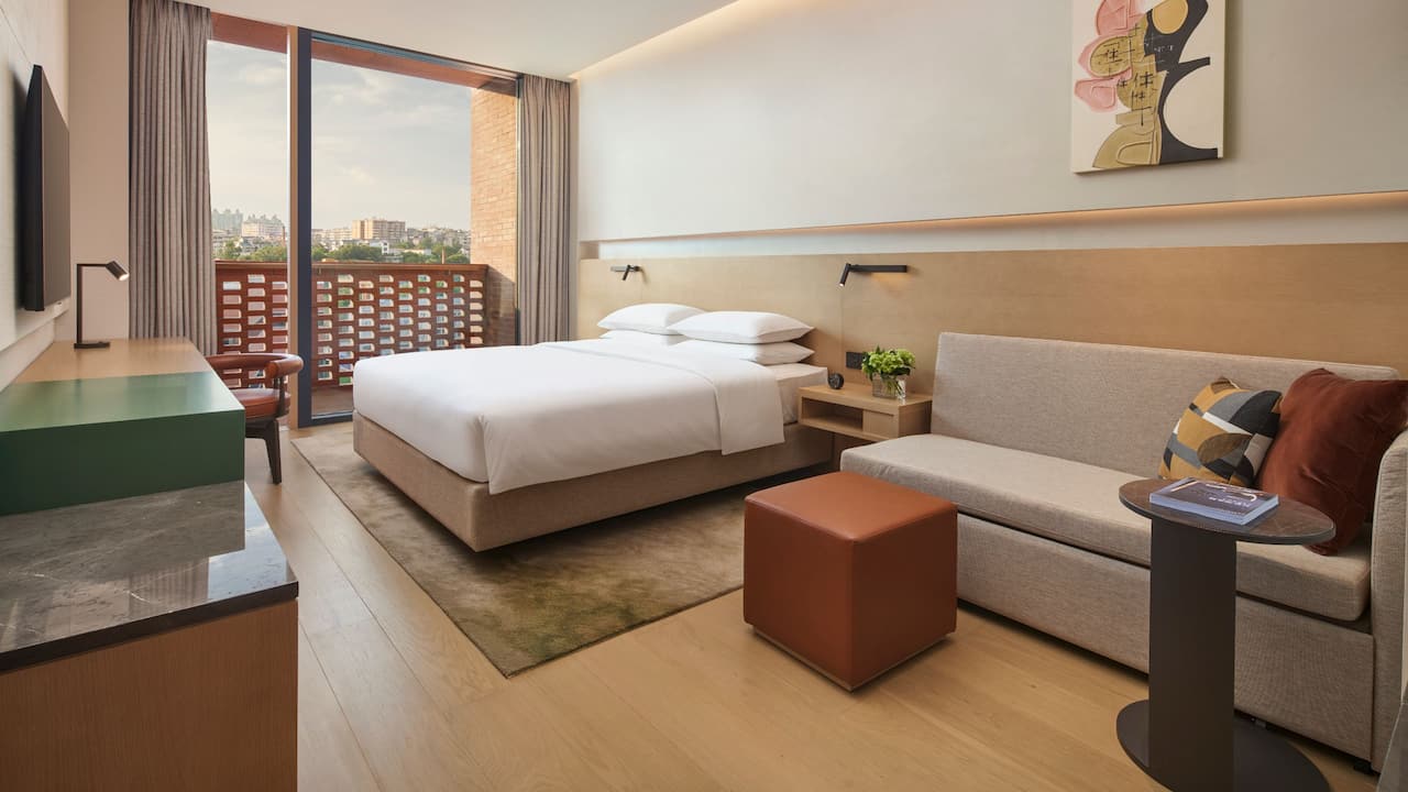 King Guestroom
