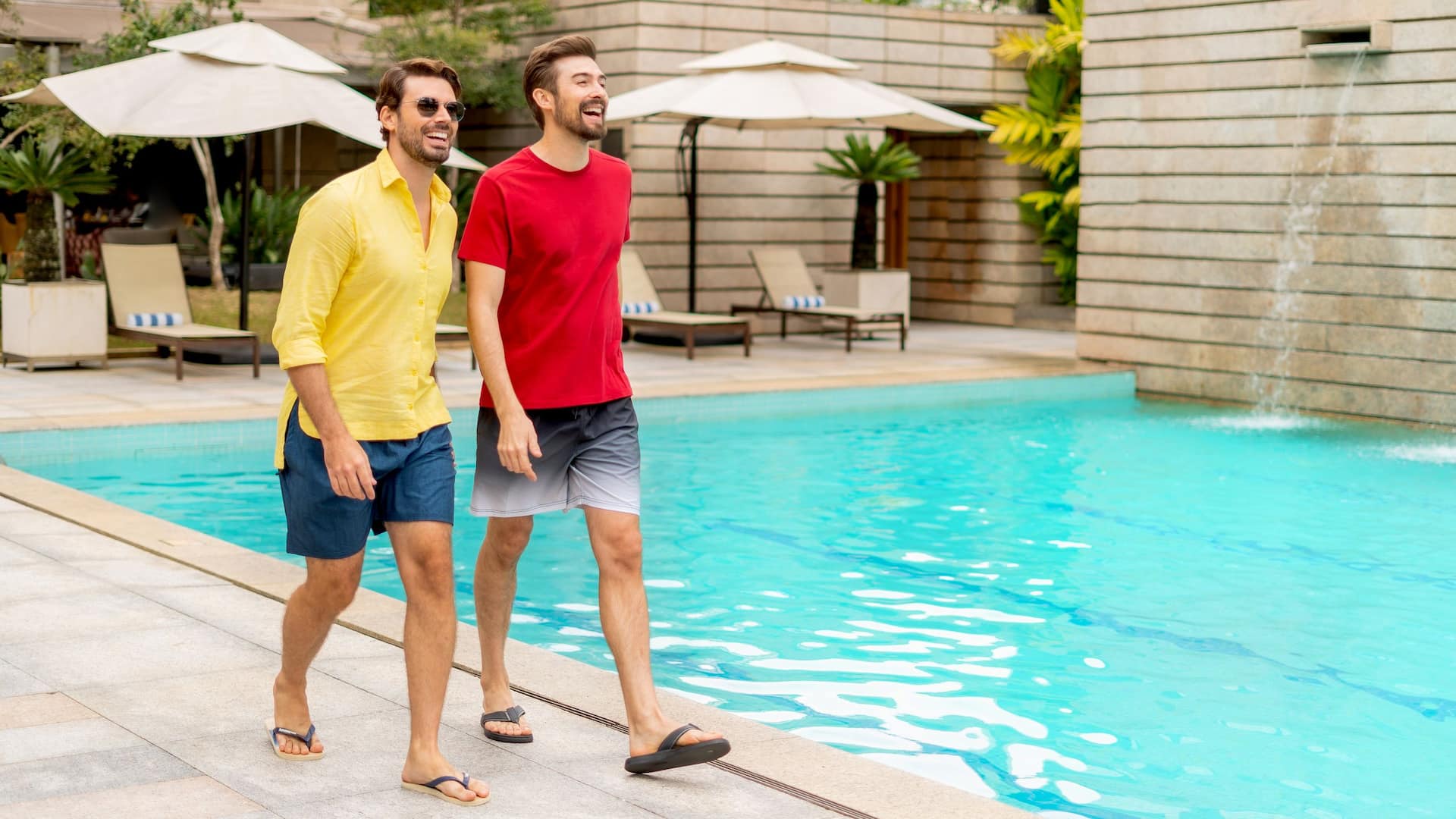 Grand Hyatt São Paulo Lifestyle Pool Couple Walking