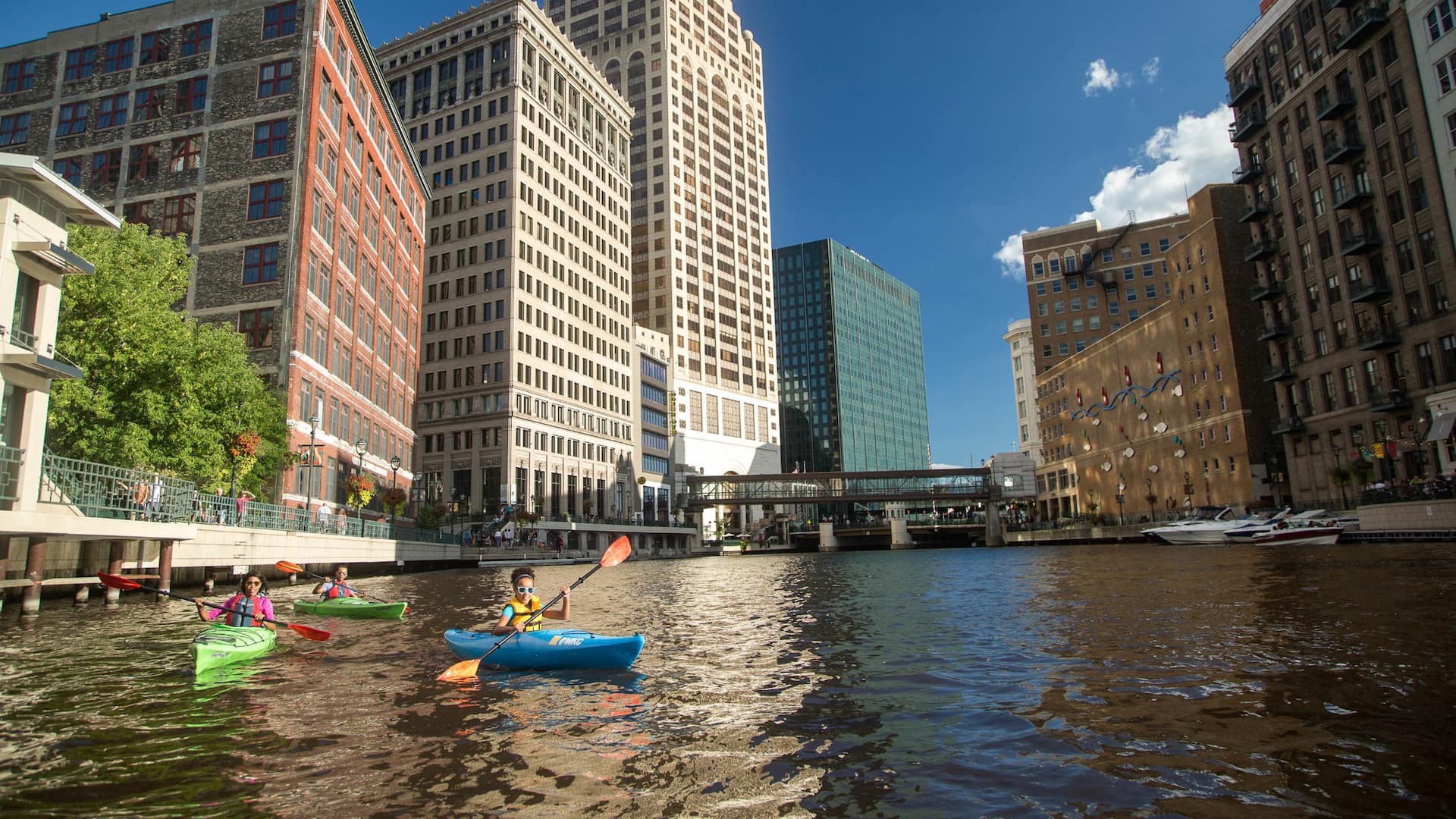 Hyatt Regency Milwaukee Kayaking
