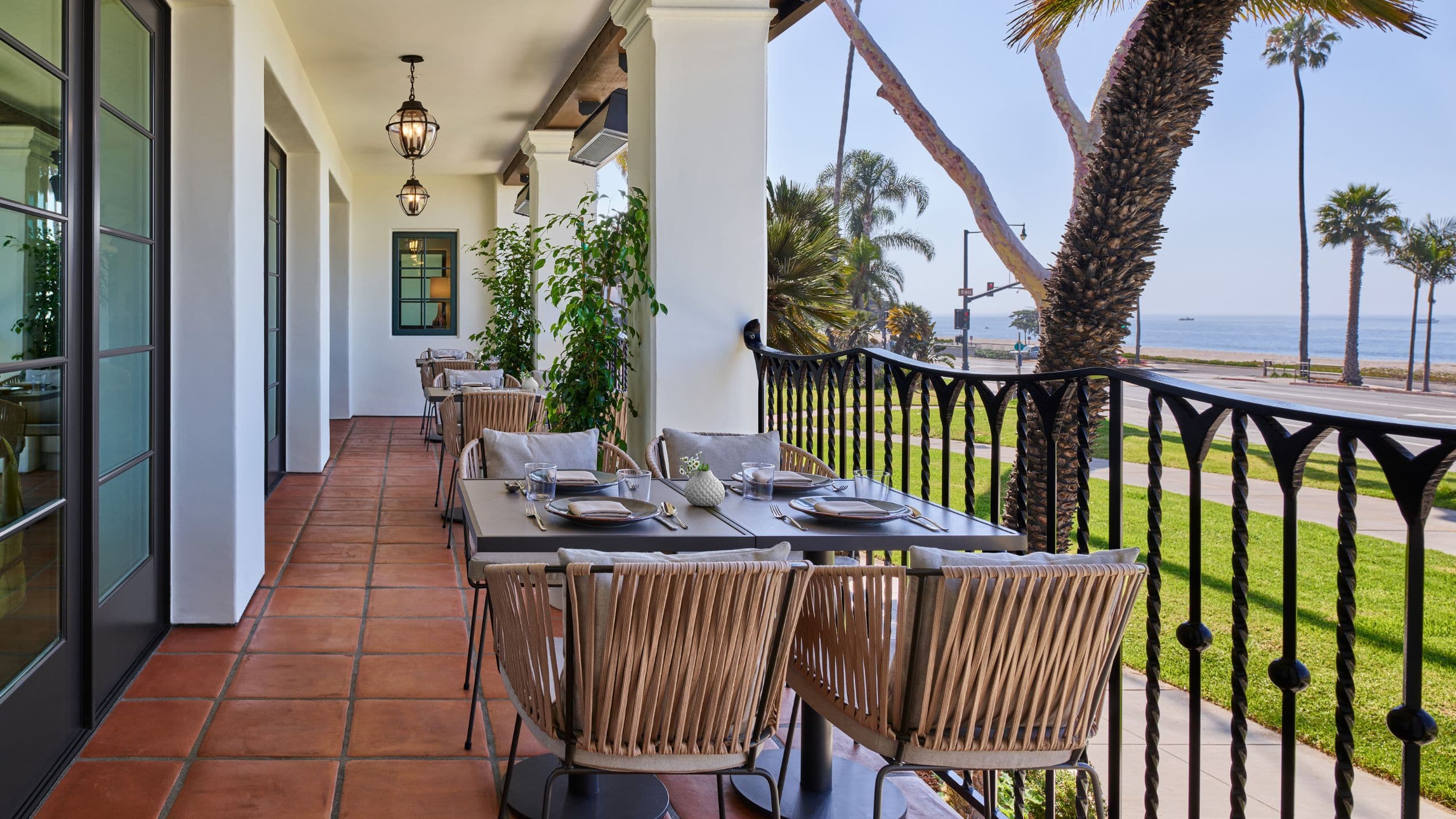 Mar Monte Hotel Costa Outside Seating