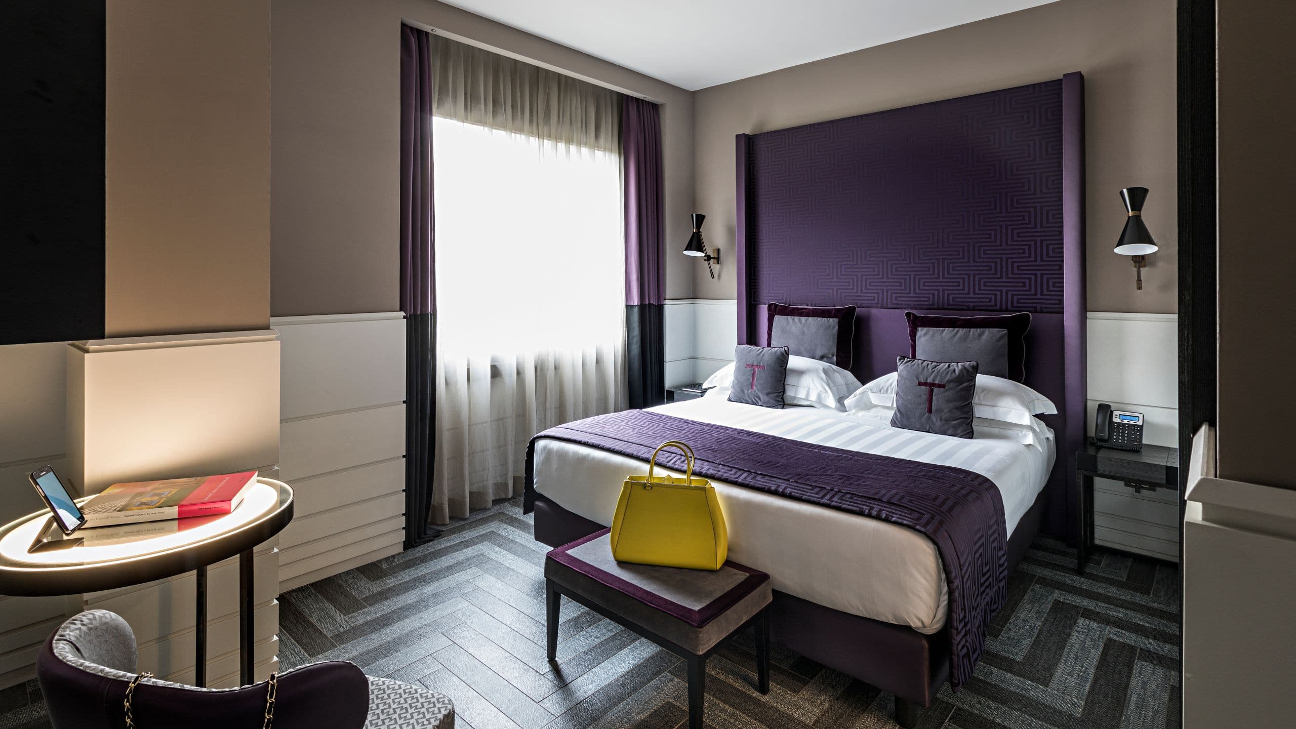 1/5 The Tribune King Bed Premium Room Violet