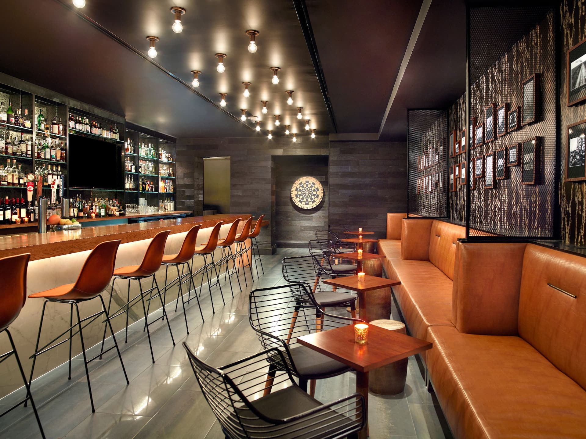 Hyatt Regency Houston West Black Gold Bar