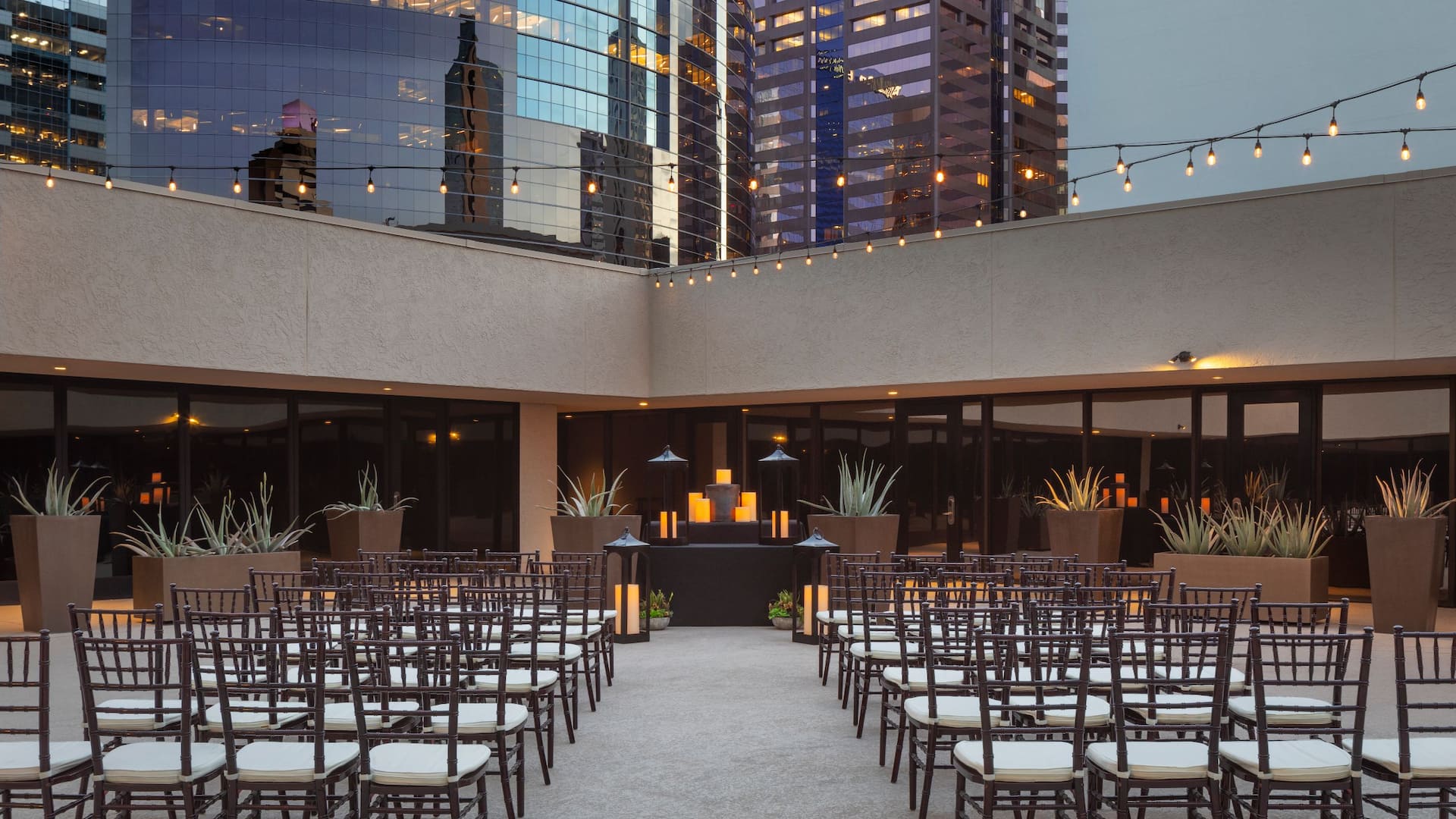 Hyatt Regency Phoenix Rooftop Patio Ceremony