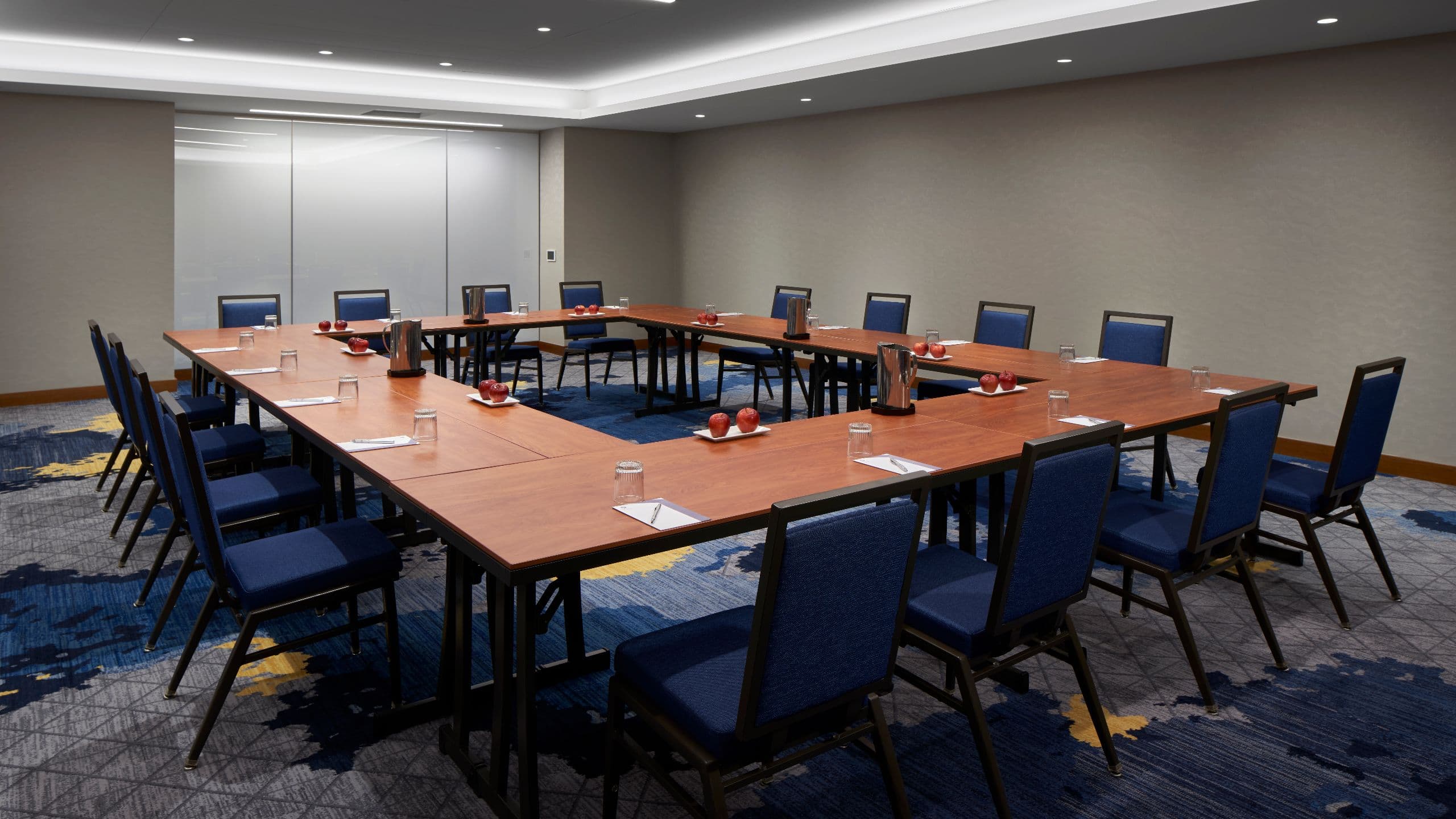 Hyatt Regency Crystal City at Reagan National Airport Tidewater Hollow Square