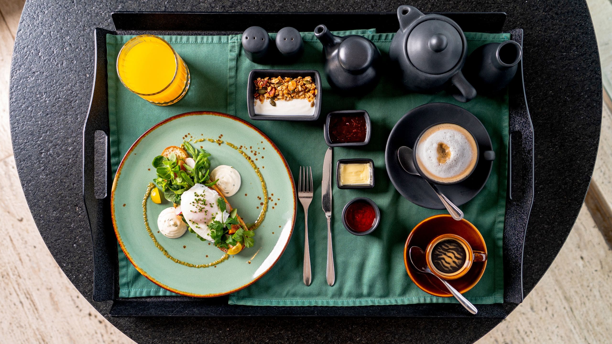 1 de 1 Thompson Playa del Carmen Main House Breakfast In Room