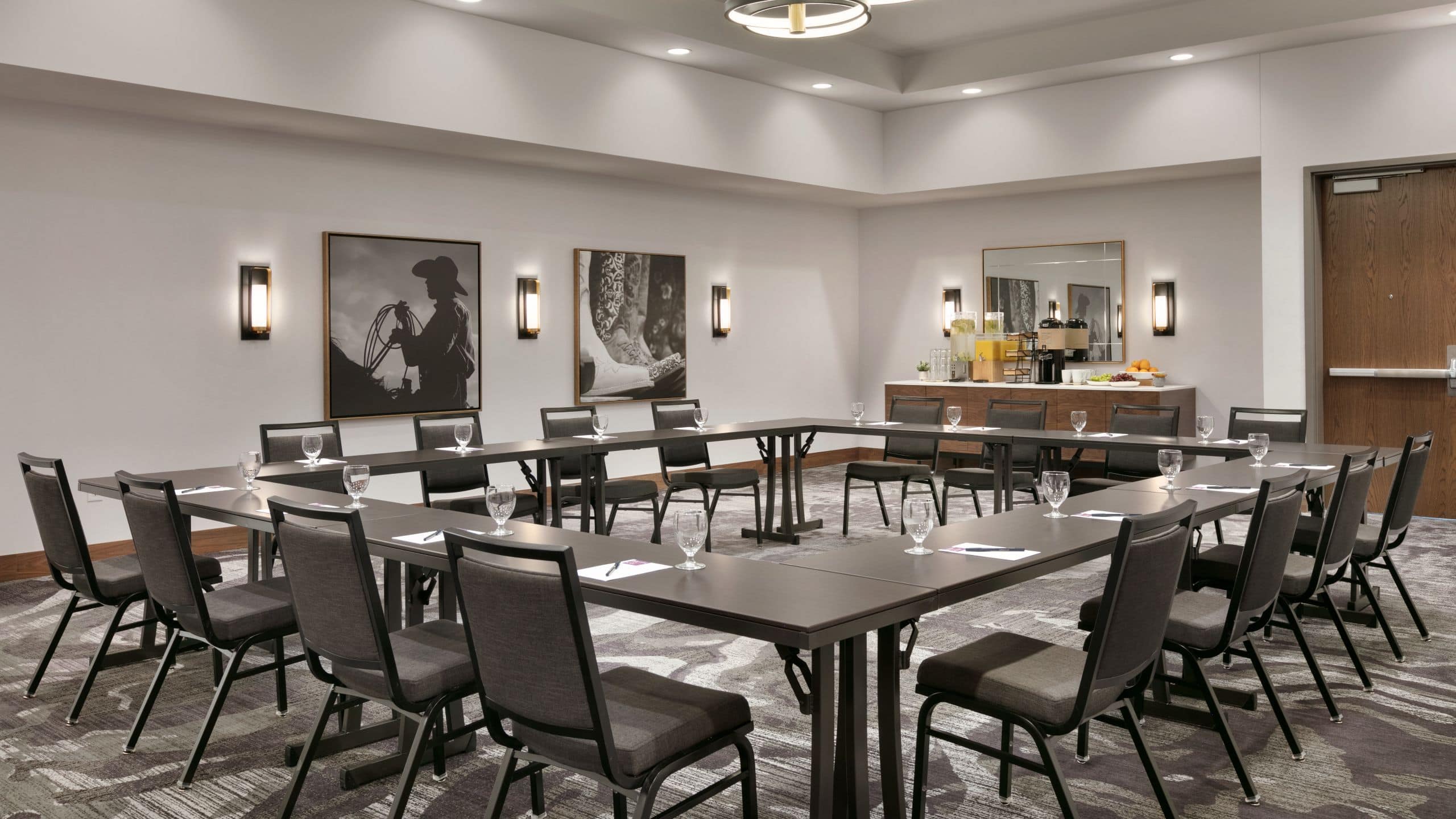 Hyatt Place Fort Worth / TCU Hollow Square