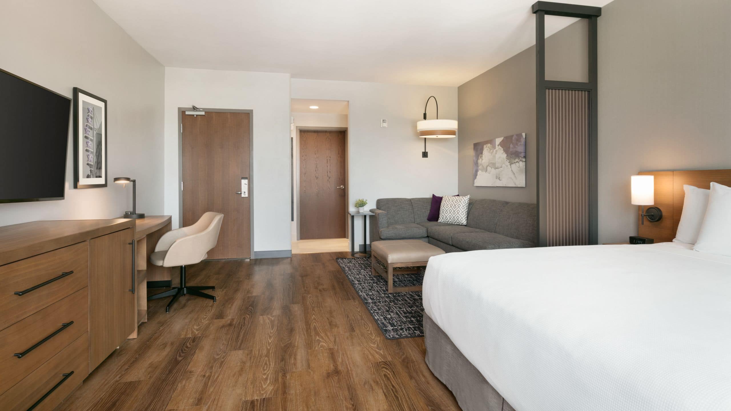 Hyatt Place Fort Worth / TCU King Accessible With Sofa Sleeper