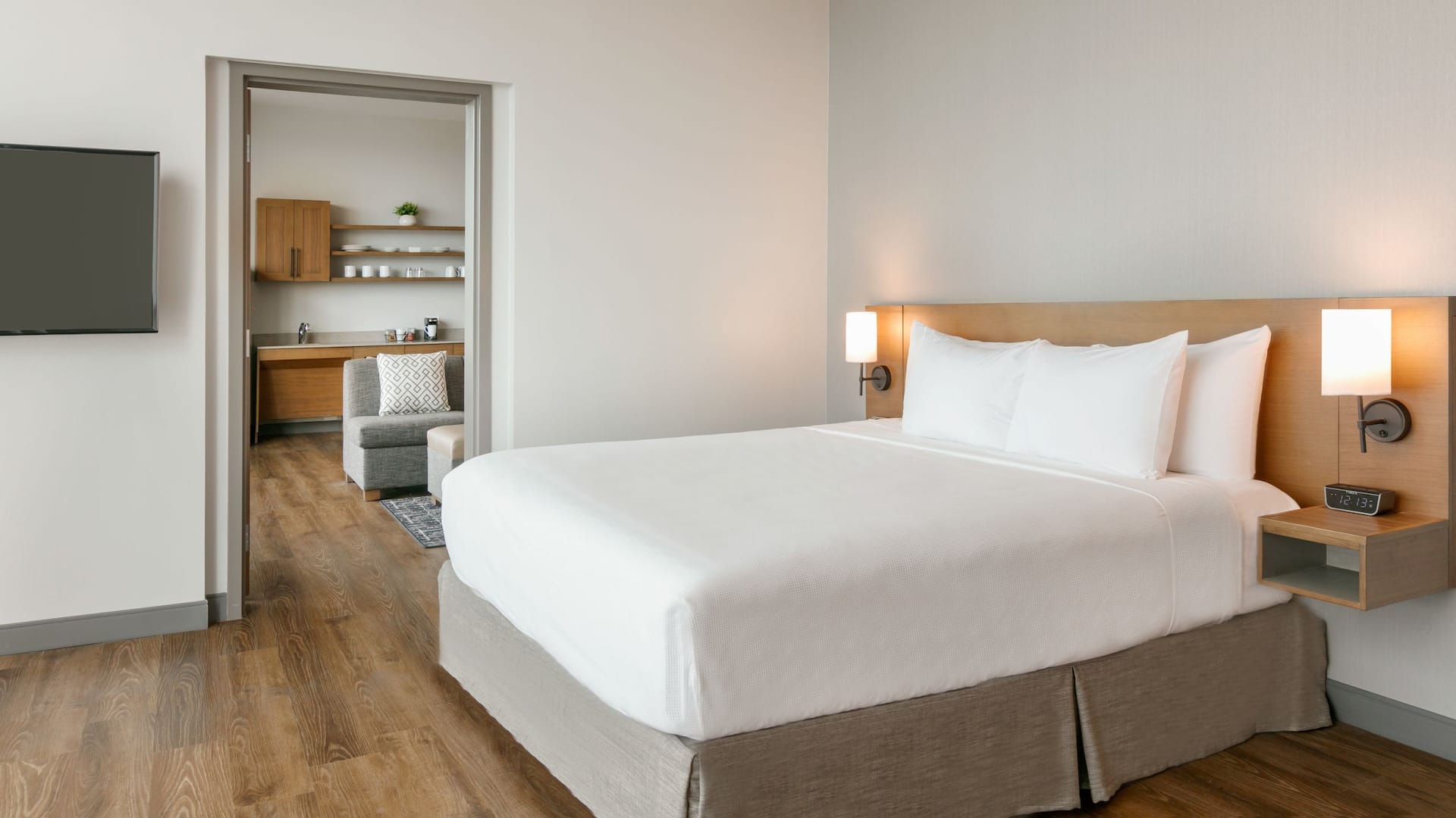 Hyatt Place Fort Worth / TCU Accessible Standard Suite Bed