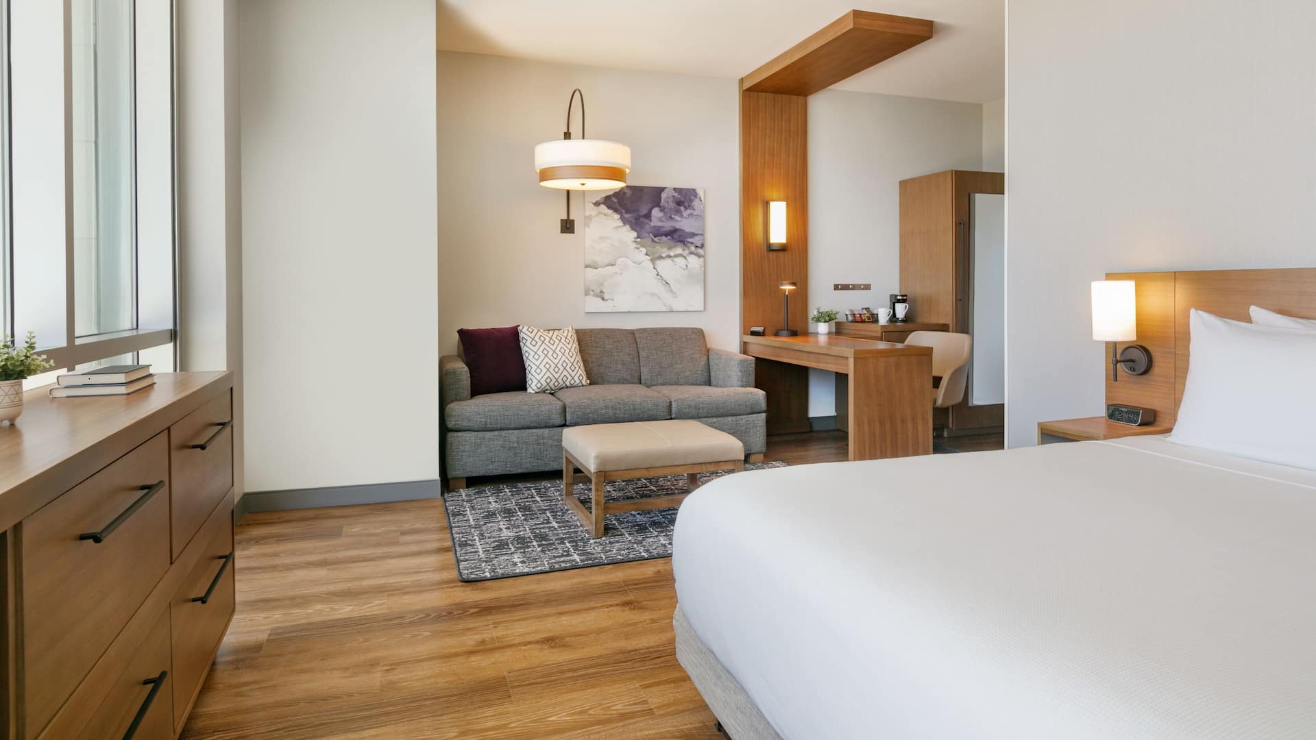 Hyatt Place Fort Worth / TCU High Floor King With Sofa Sleeper