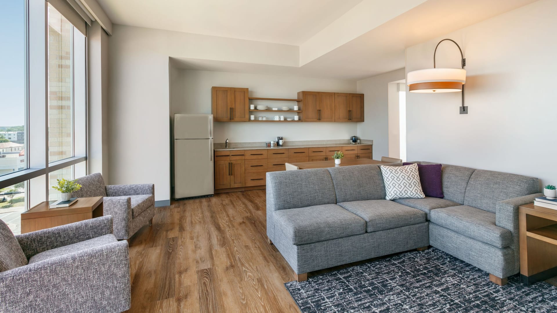 Hyatt Place Fort Worth / TCU Standard Suite Living Room