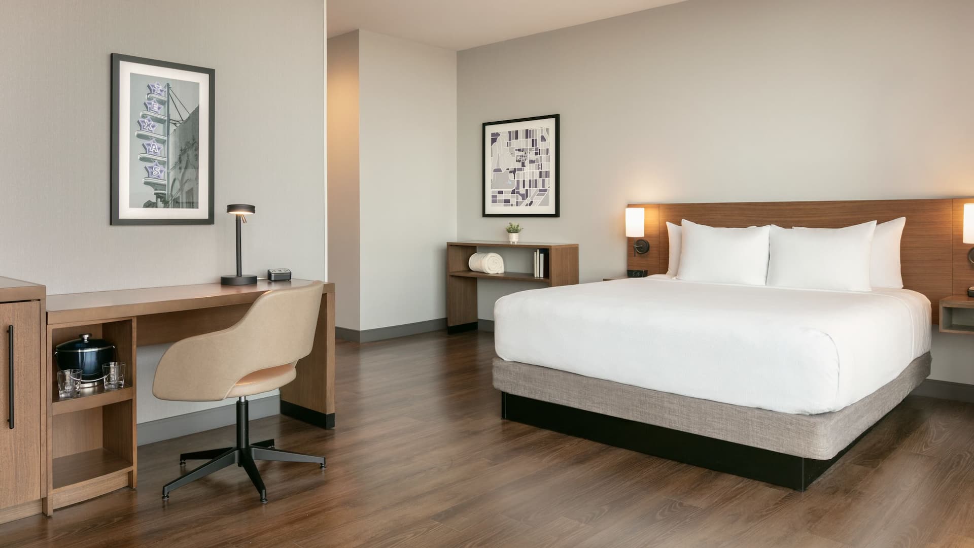 Hyatt Place Fort Worth / TCU Standard Suite Bedroom