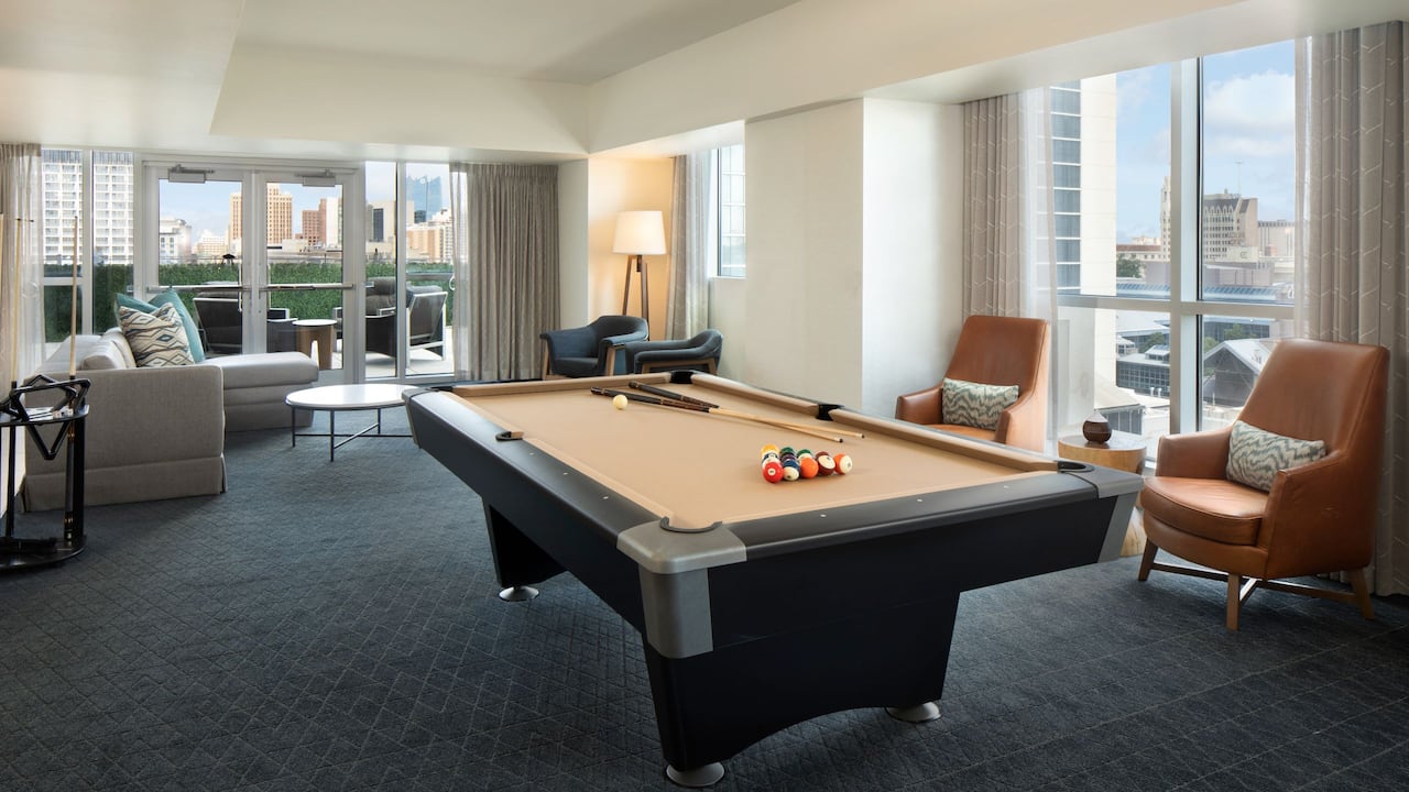 Entertainer Suite