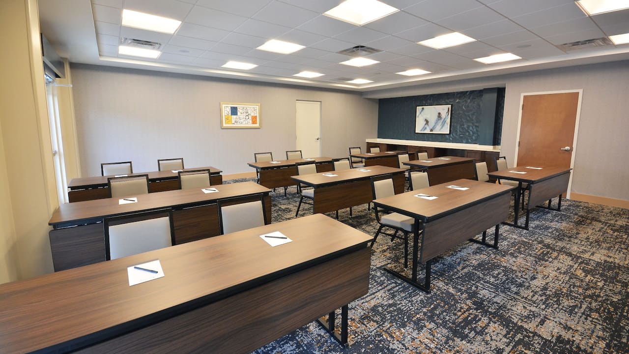 Hyatt Place Charlotte / University Research Park meeting room