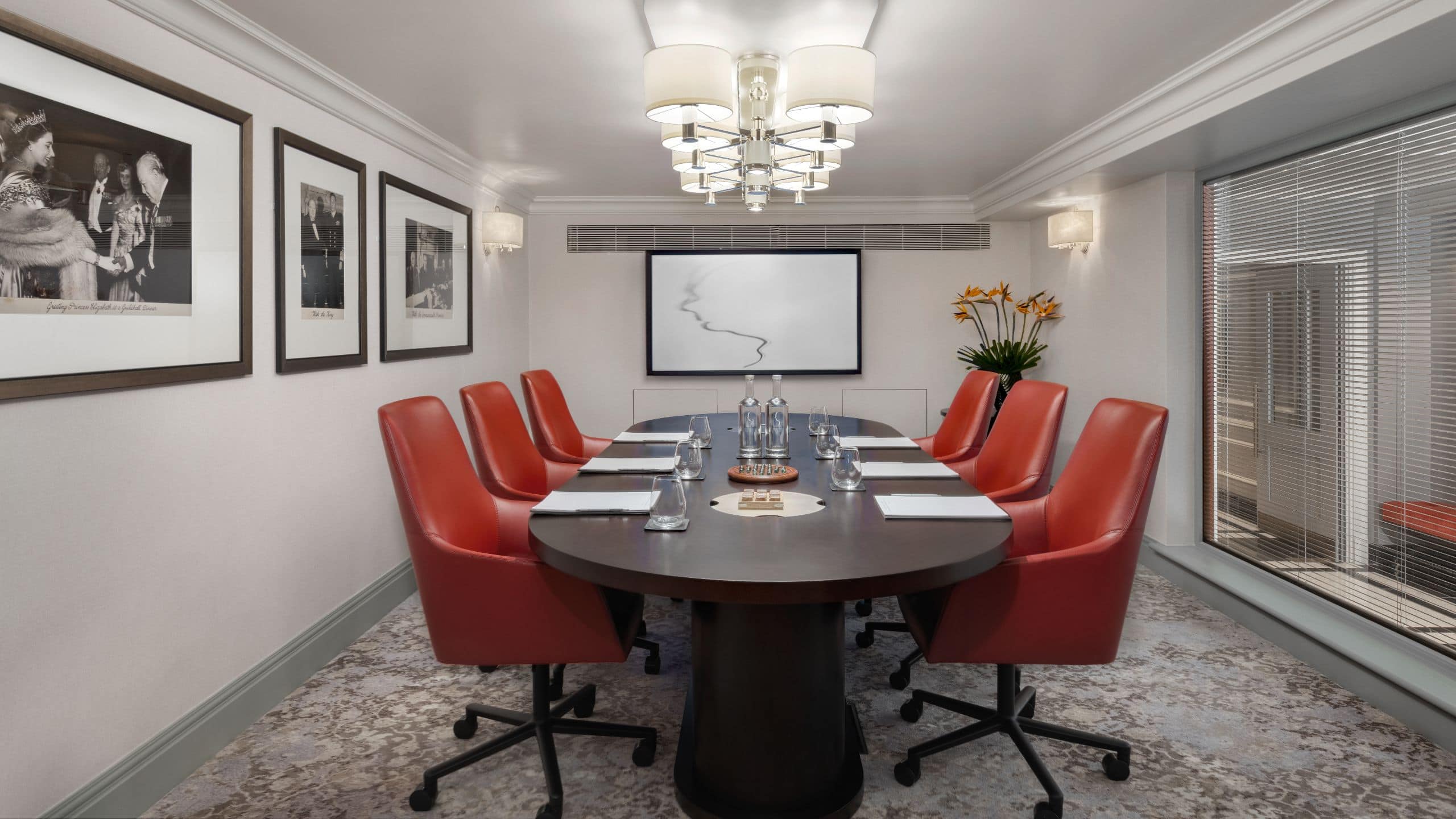 Hyatt Regency London - The Churchill Boardroom I TV Setup