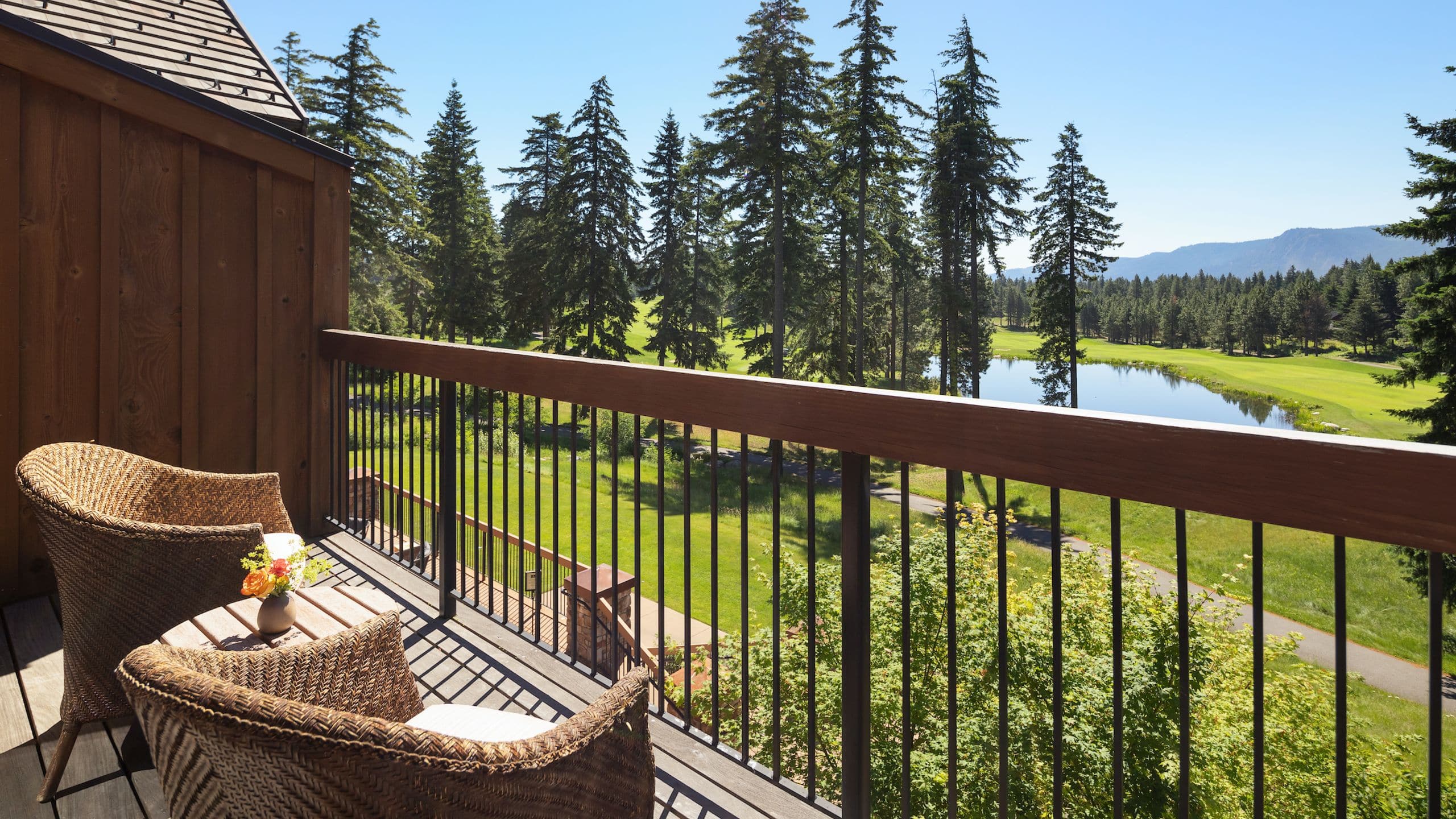 Suncadia Resort Inn Patio