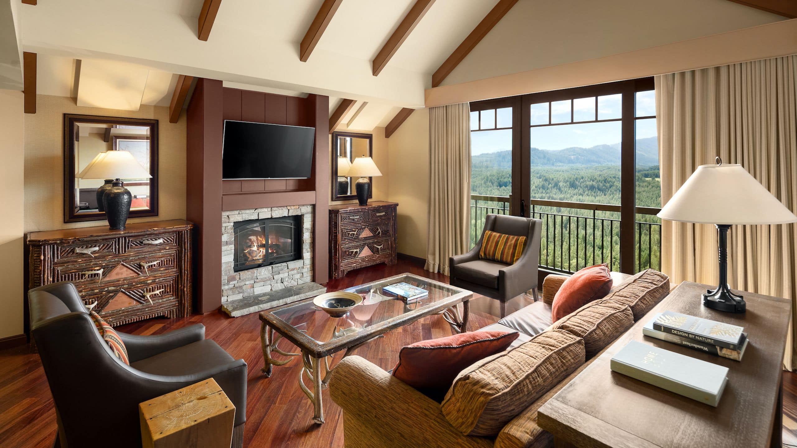 Suncadia Resort Lodge Three Bedroom Living Room