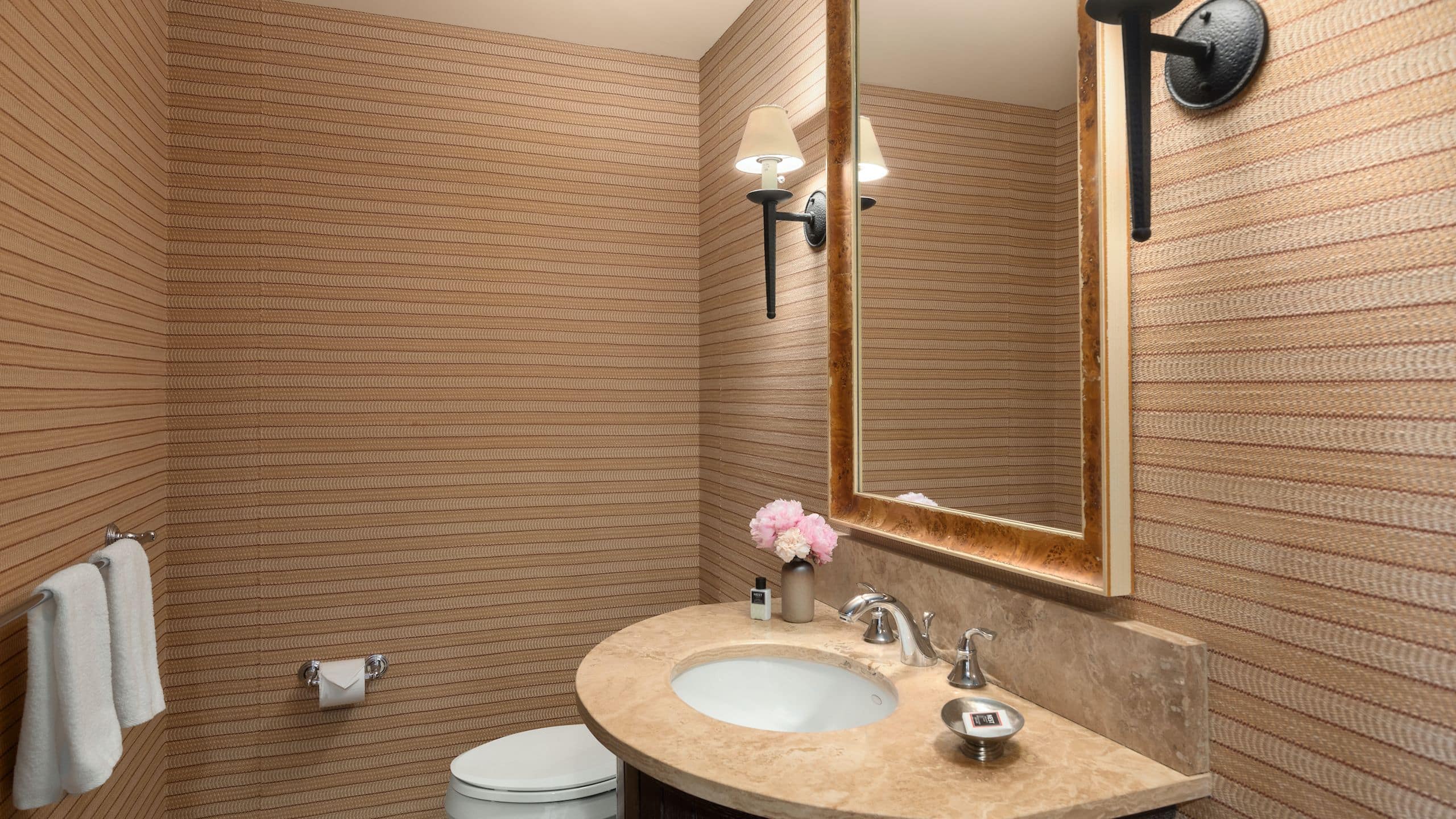 8 of 8 Suncadia Resort Lodge Three Bedroom Half Bathroom