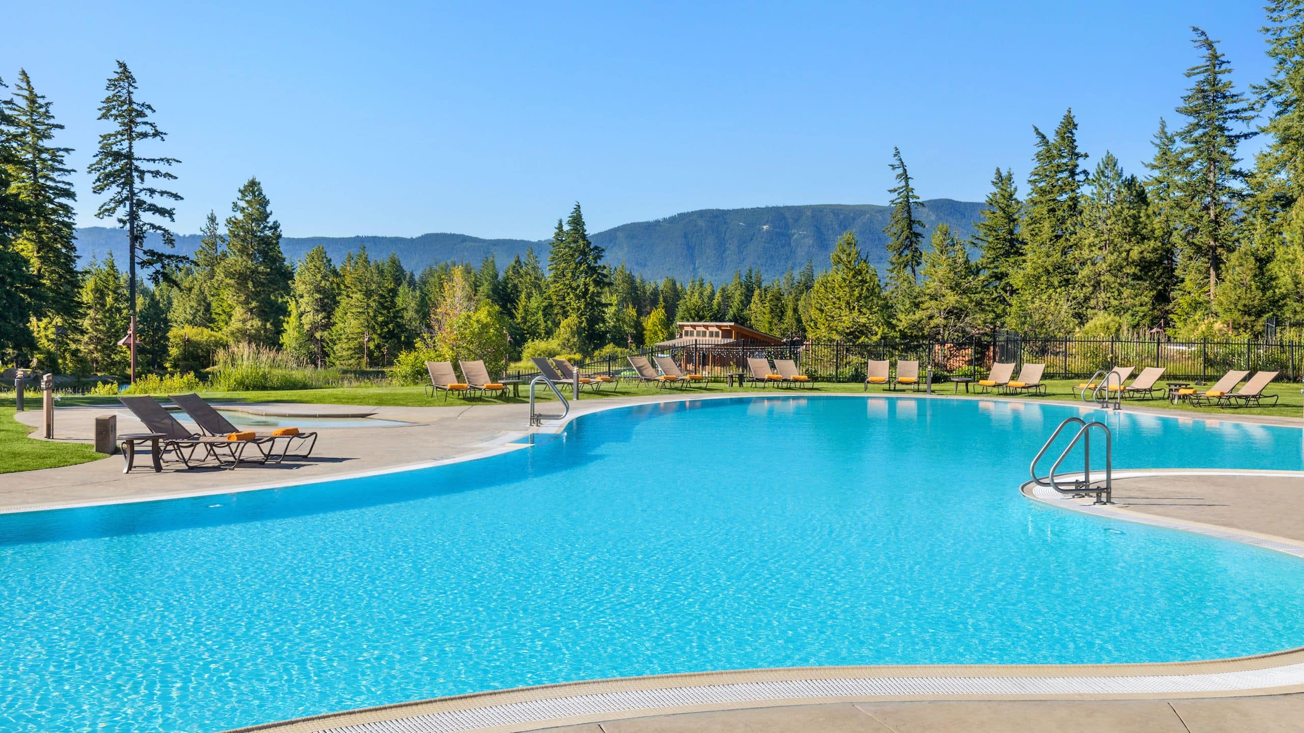 Suncadia Resort Pool Wide View