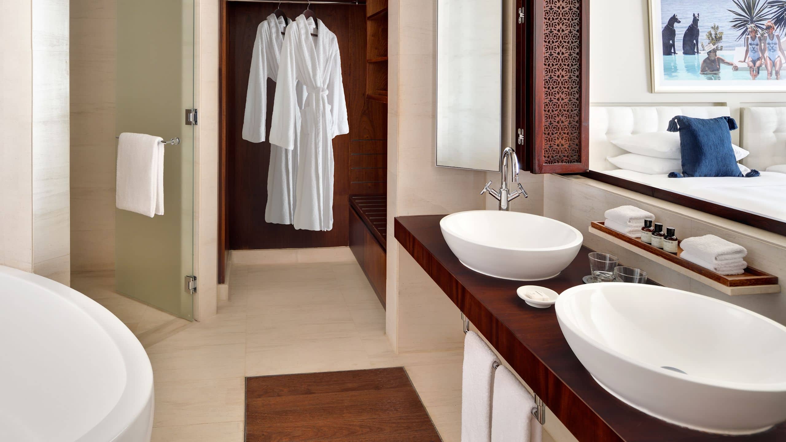 3 of 4 Park Hyatt Dubai Lagoon Beach Bathroom