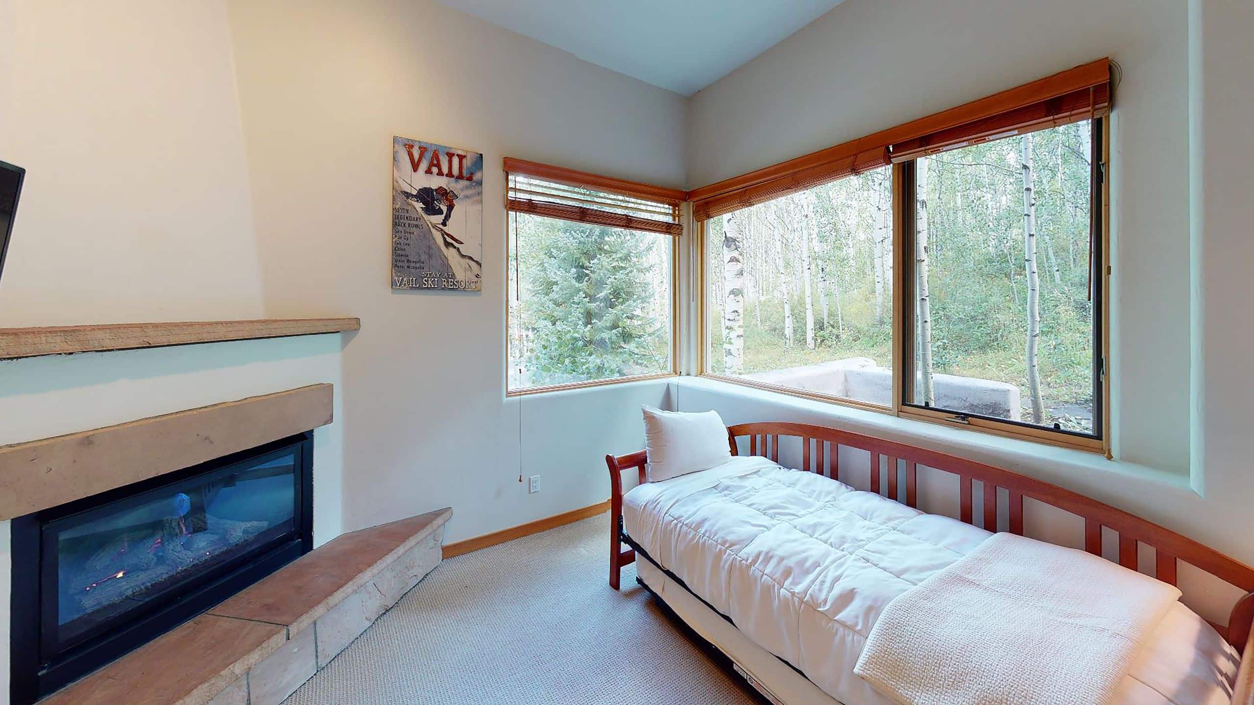 8 de 8 Vail Residences at Cascade Village Fox Trail Day Bed