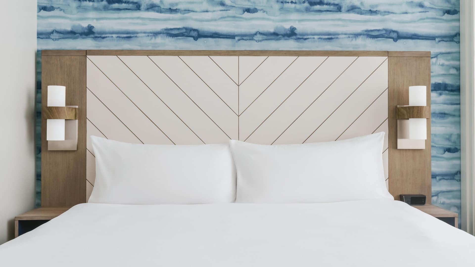 3 de 8 Hyatt Place Panama City Beach / Beachfront Headboard
