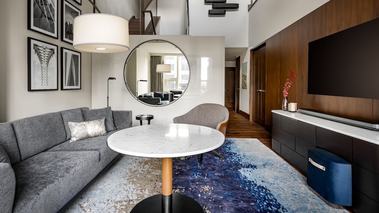 A beautifully decorated bi-Level luxury suite in Toronto