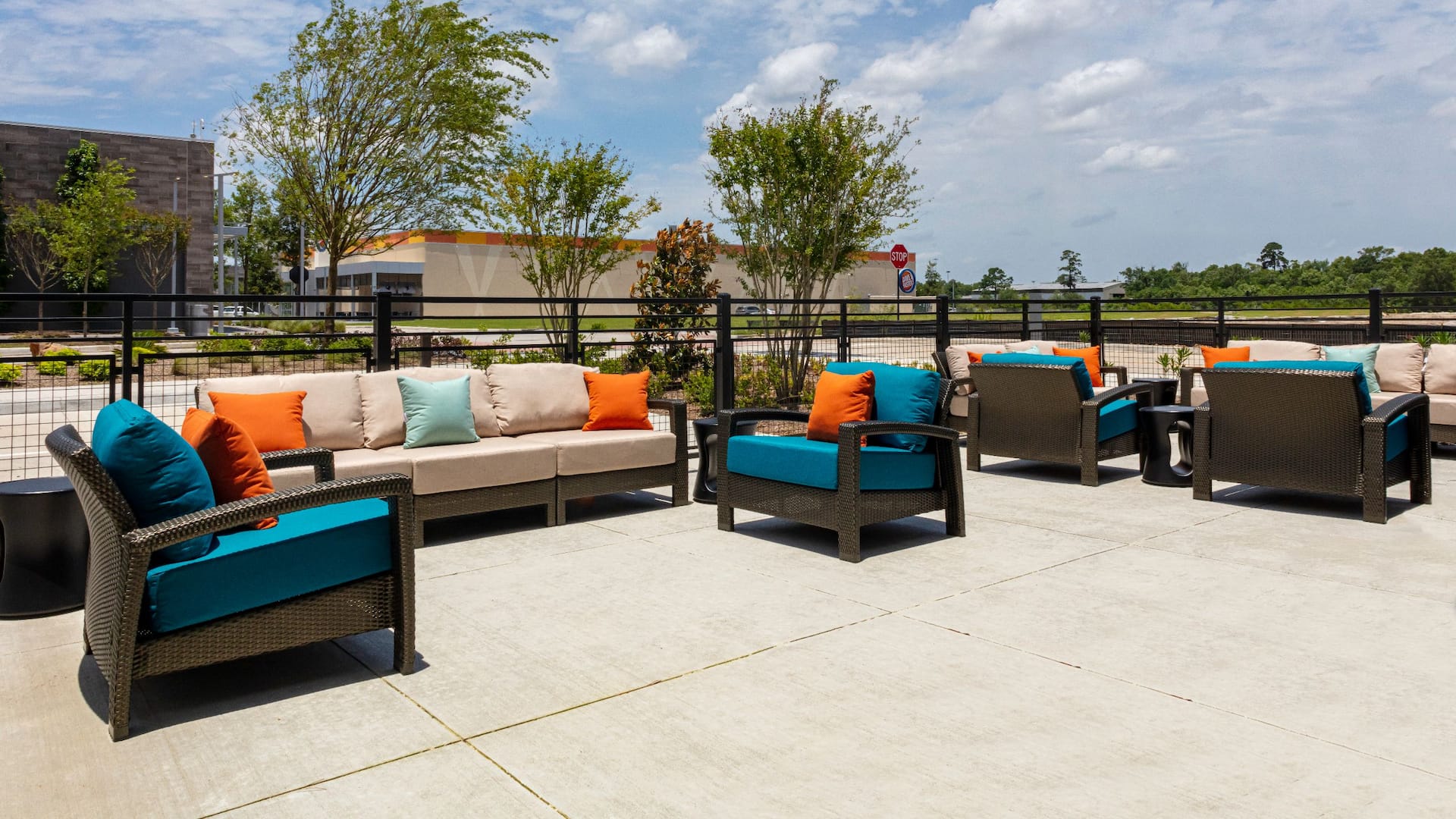 Hyatt House The Woodlands / Shenandoah Daytime Patio