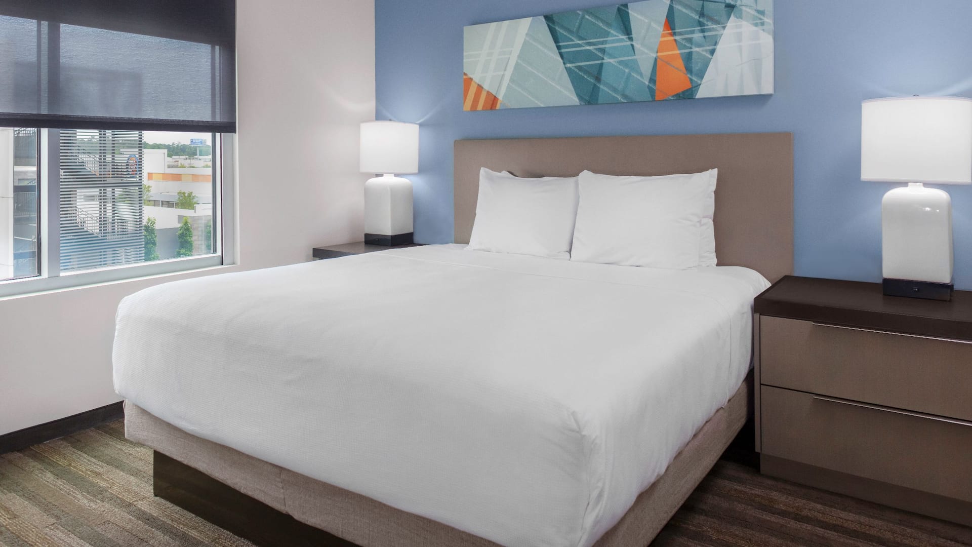 Hyatt House The Woodlands / Shenandoah Suite King Bed