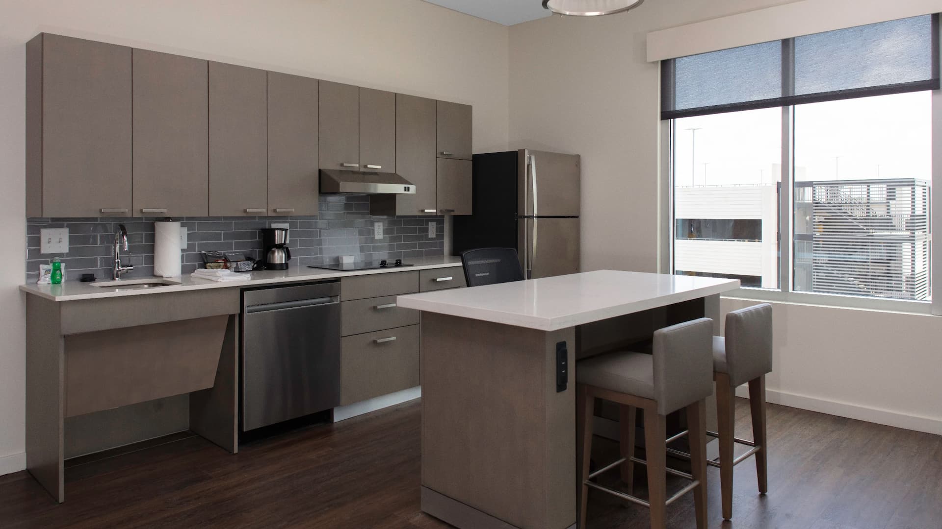 Hyatt House The Woodlands / Shenandoah Suite Kitchen Layout