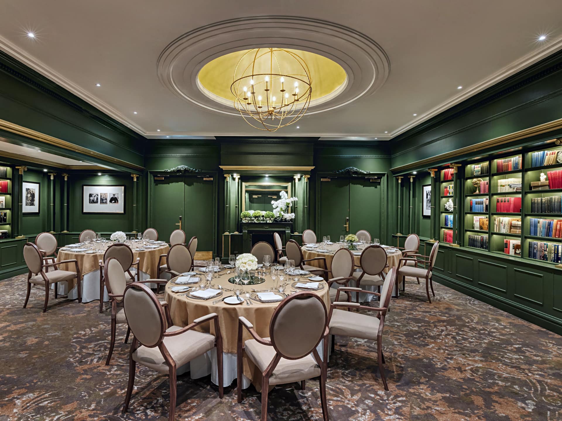 Hyatt Regency London - The Churchill Library Dinner Overview
