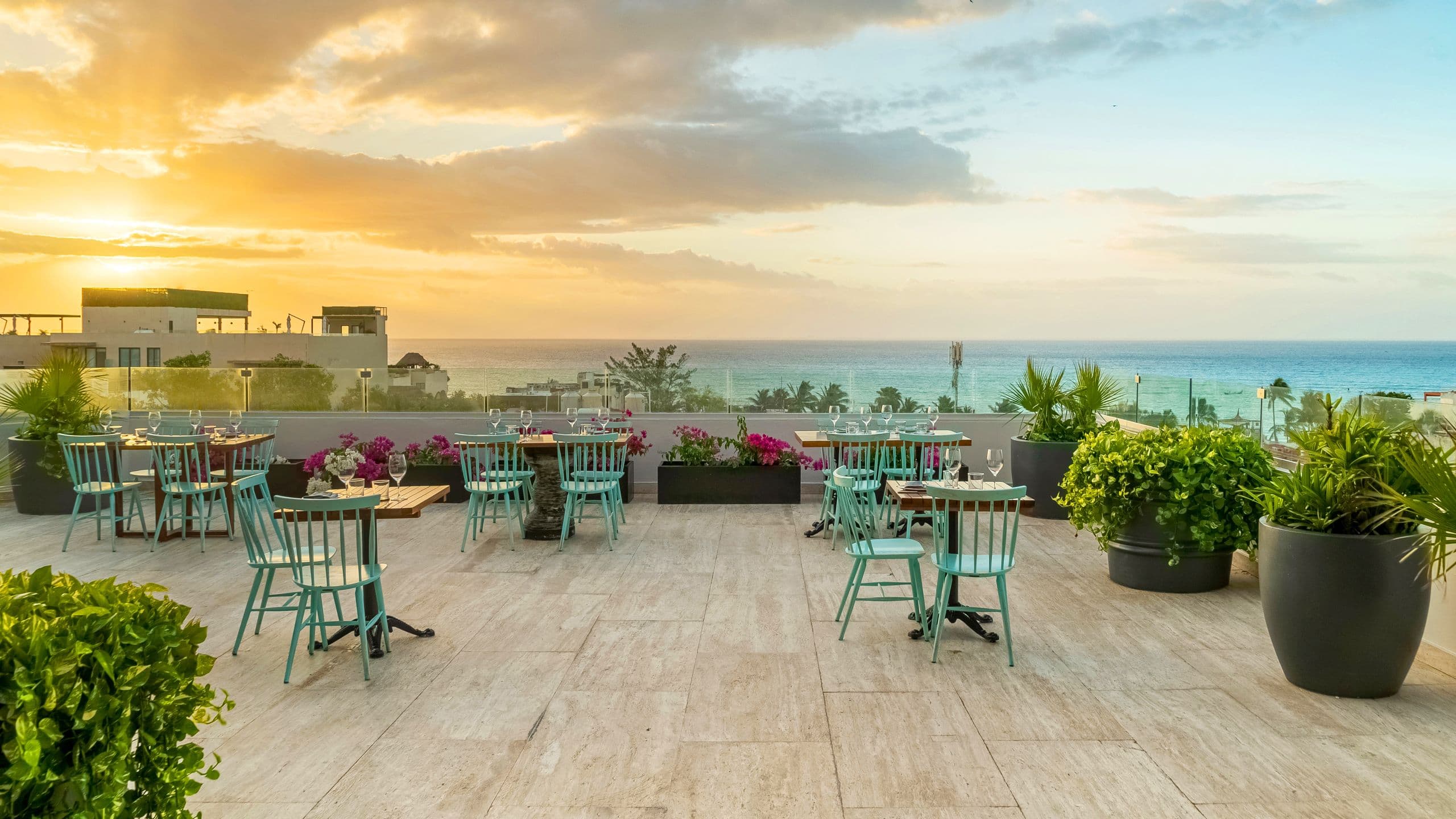 Thompson Playa del Carmen Main House Cinco Terrace