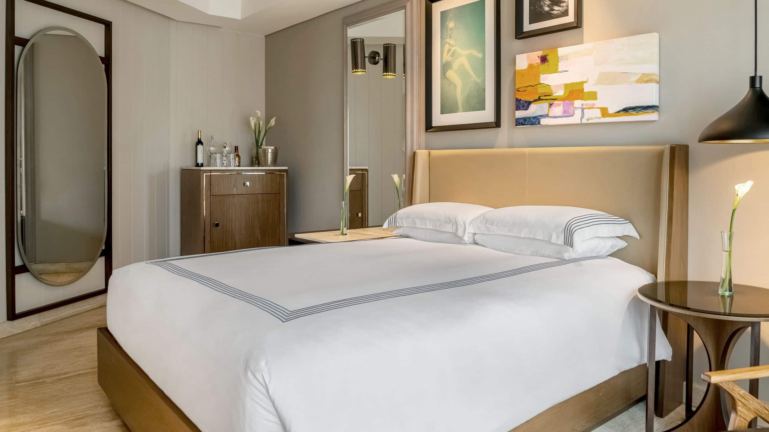 Thompson Playa del Carmen Main House King Guestroom Bed