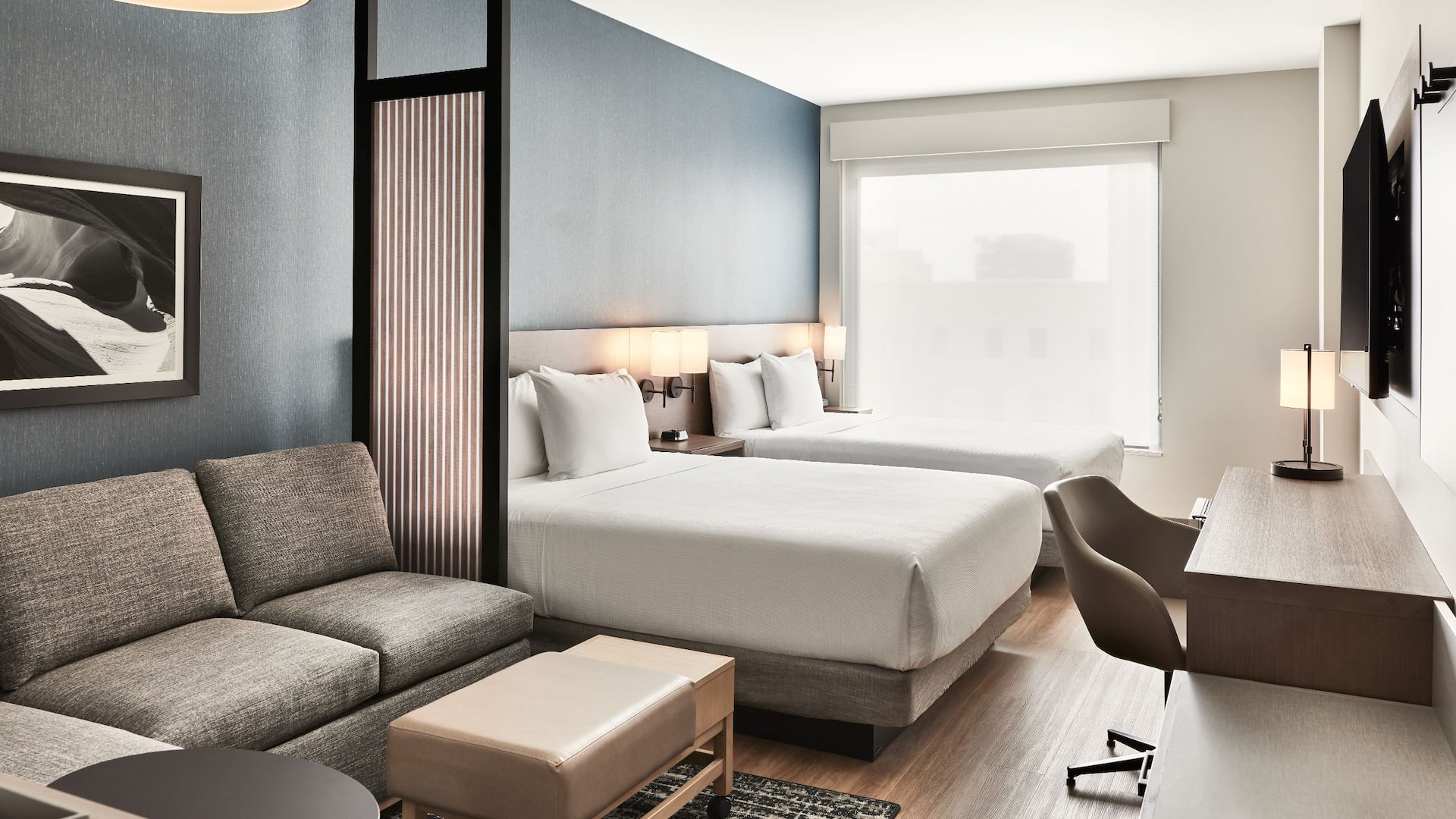 Hyatt Place Phoenix / Downtown Double Beds Guestroom