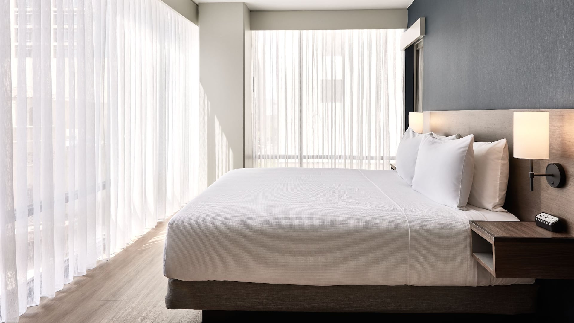 第 2，共 6 Hyatt Place Phoenix / Downtown Suite Bedroom