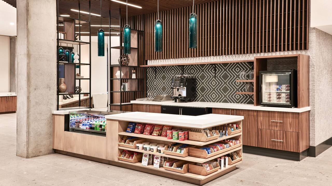 Lobby Market