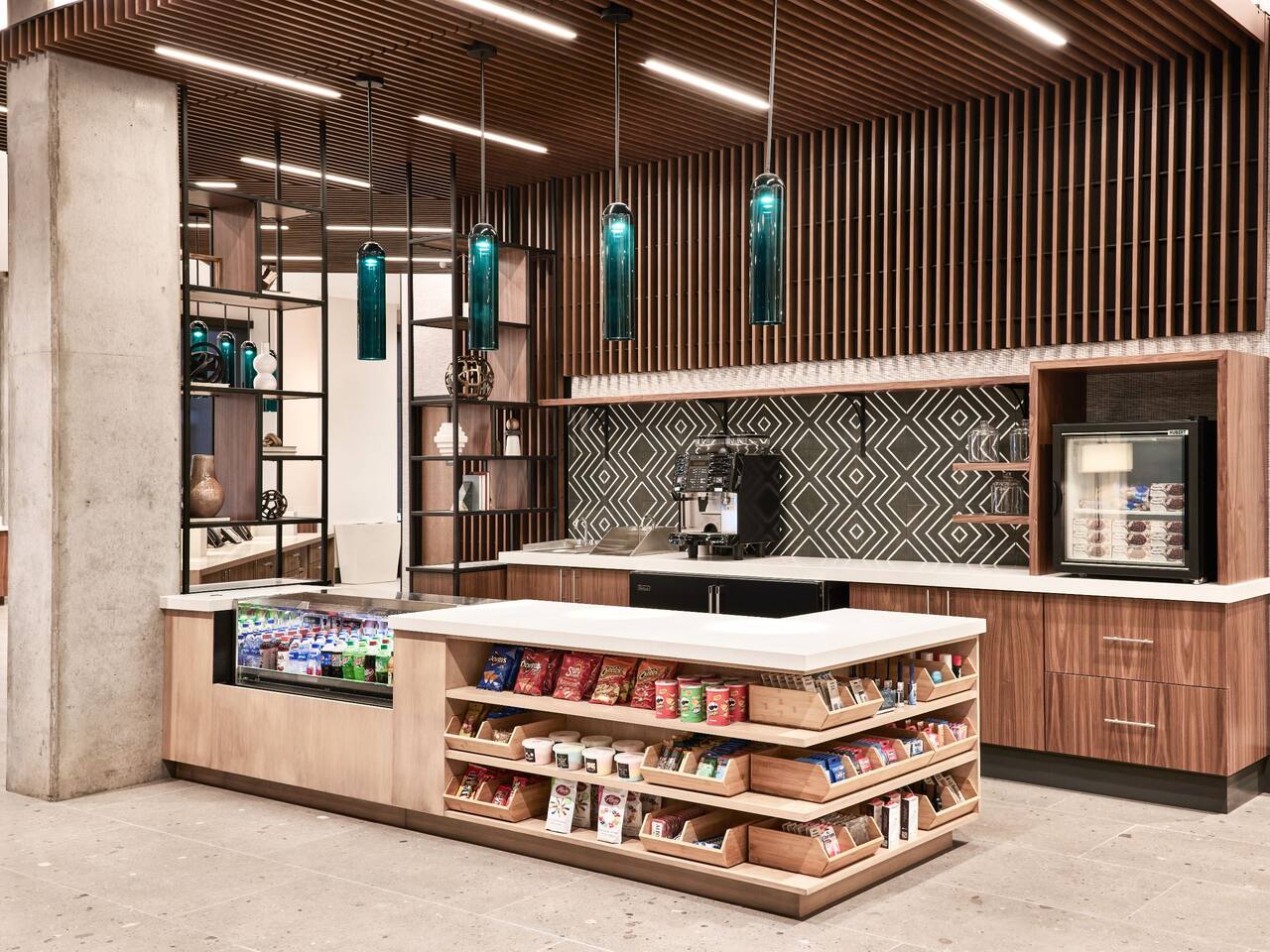 Lobby Market
